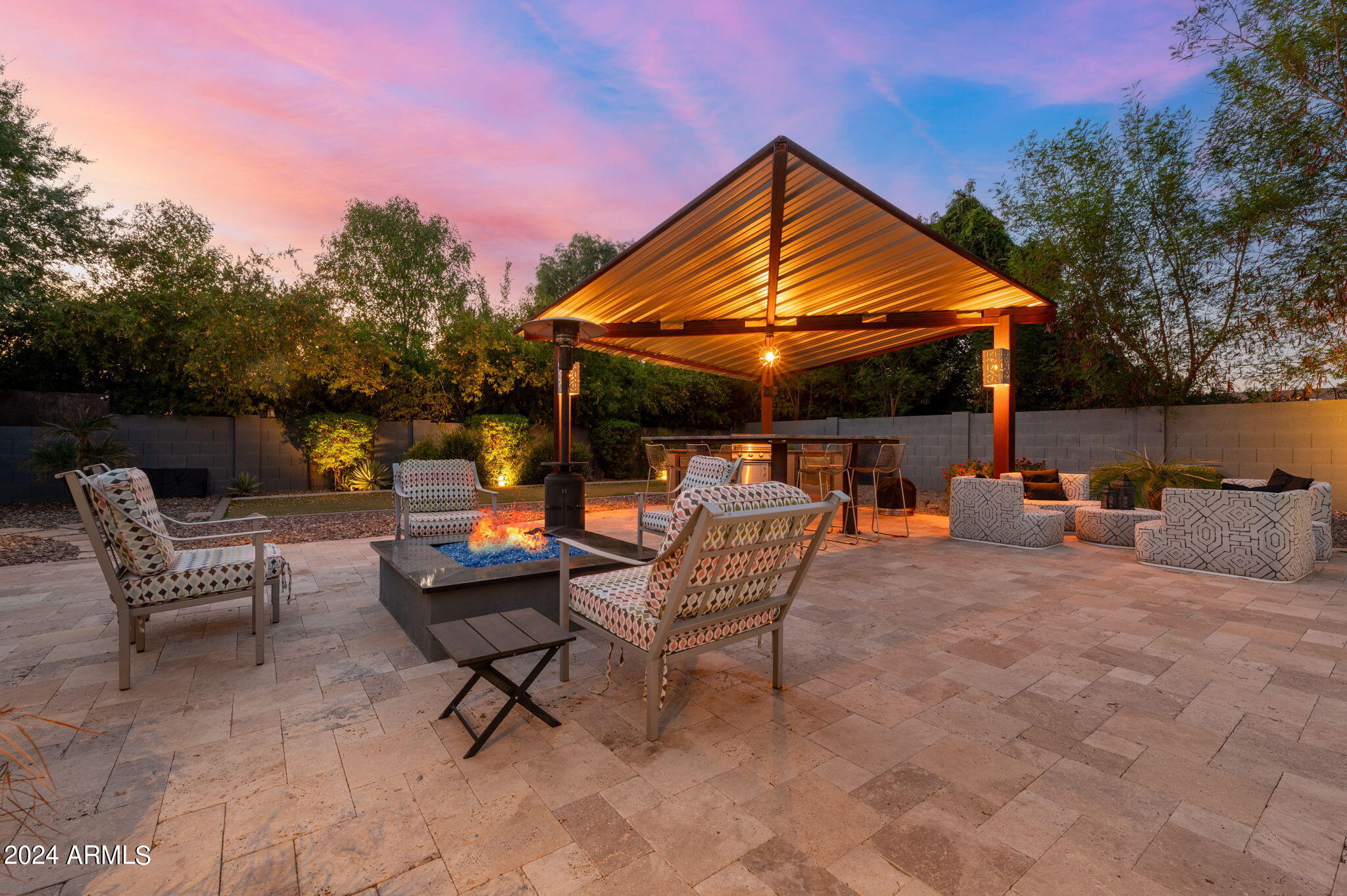 324 W NORTHERN Avenue