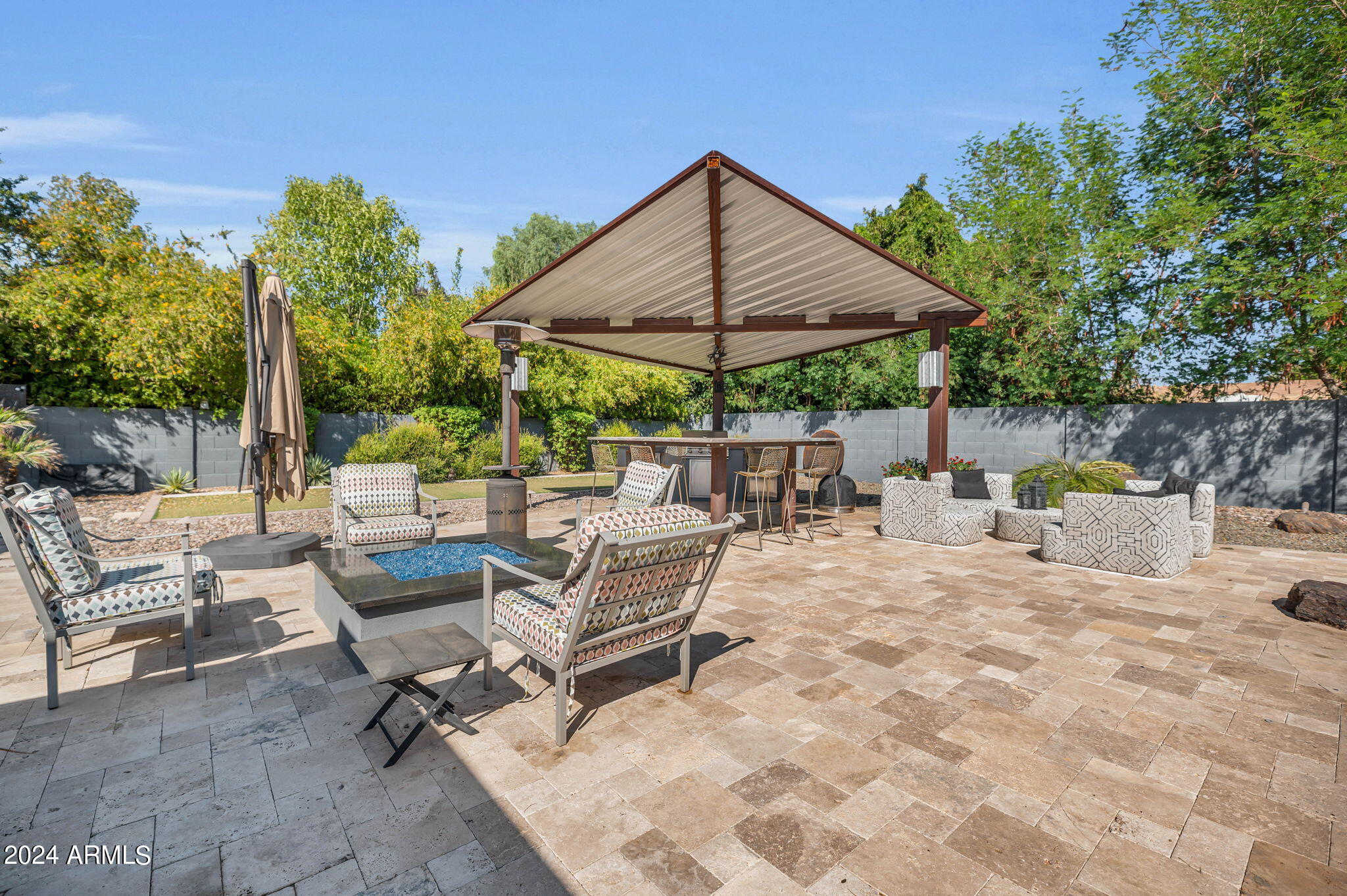 324 W NORTHERN Avenue