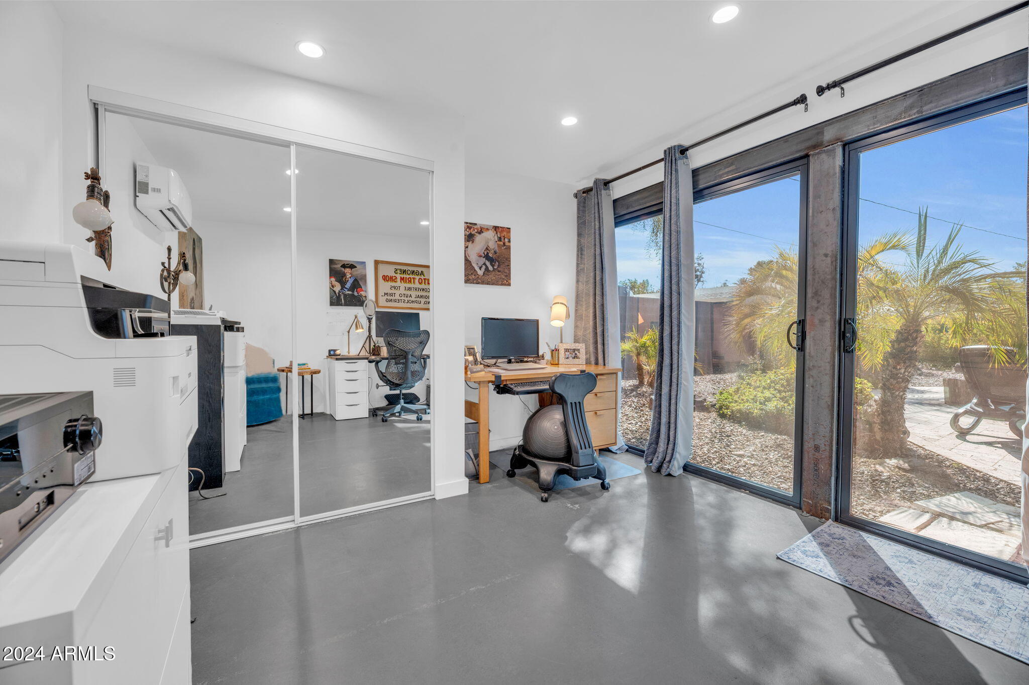 324 W NORTHERN Avenue