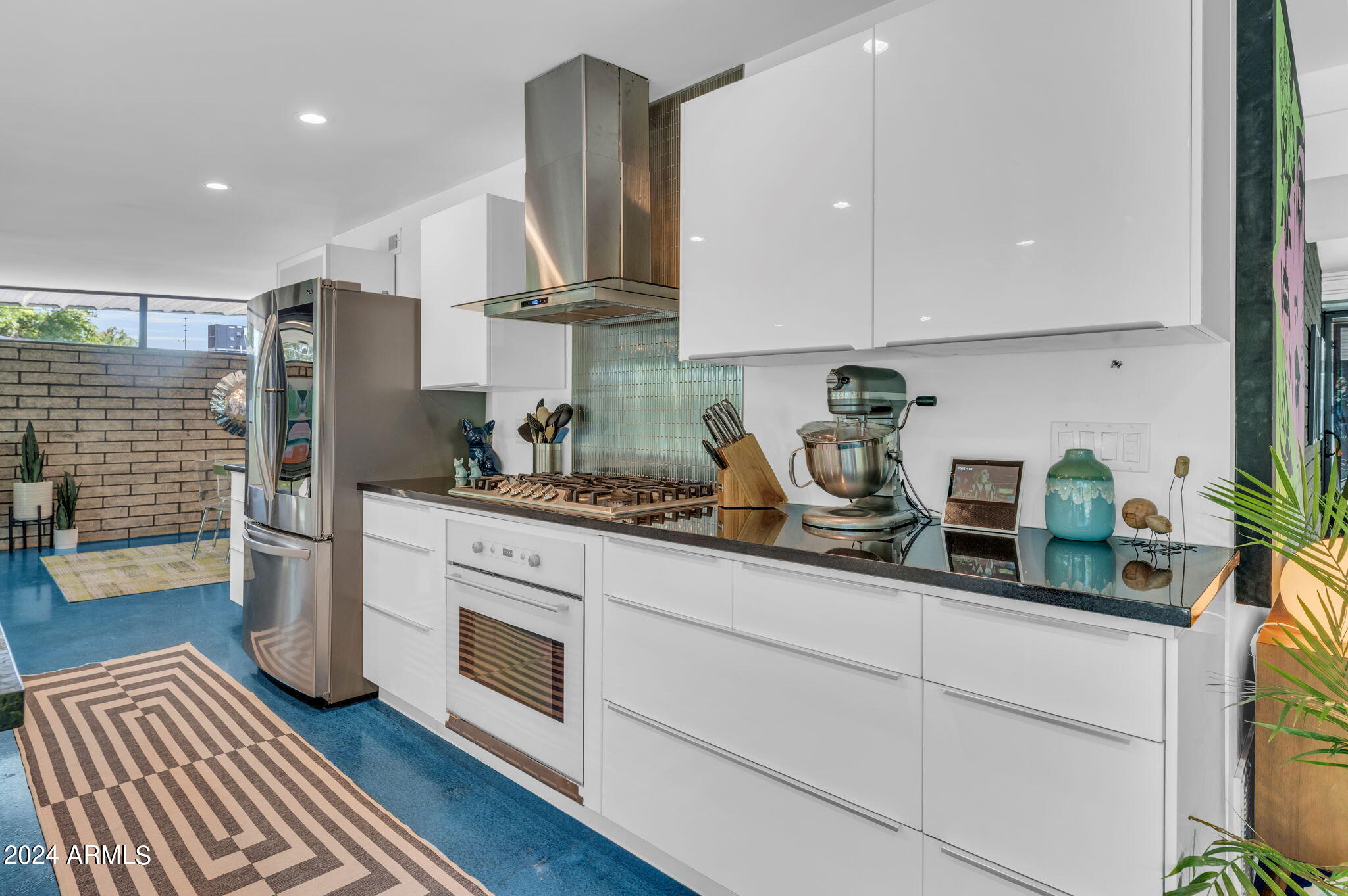 324 W NORTHERN Avenue