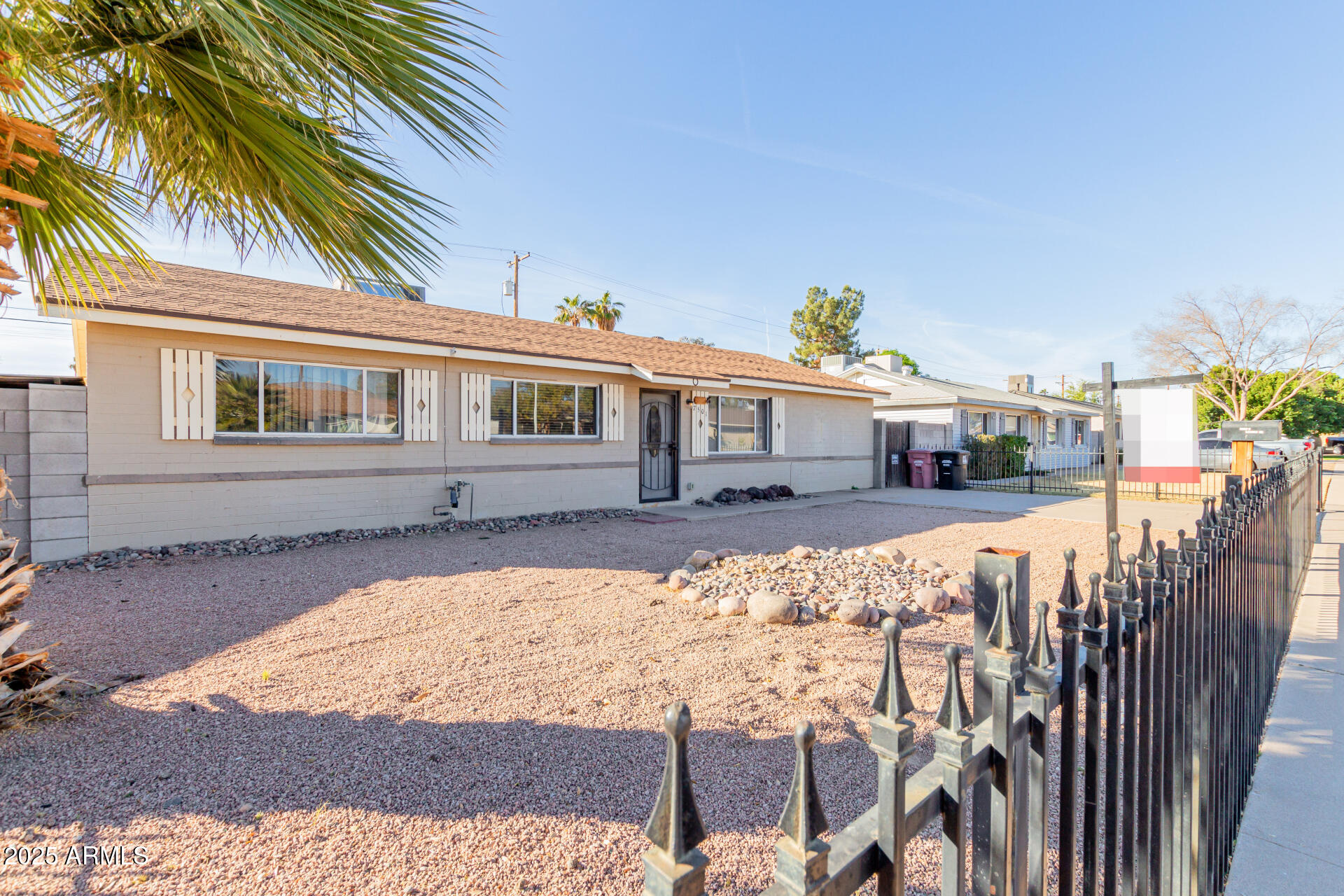 7501 E PIERCE Street