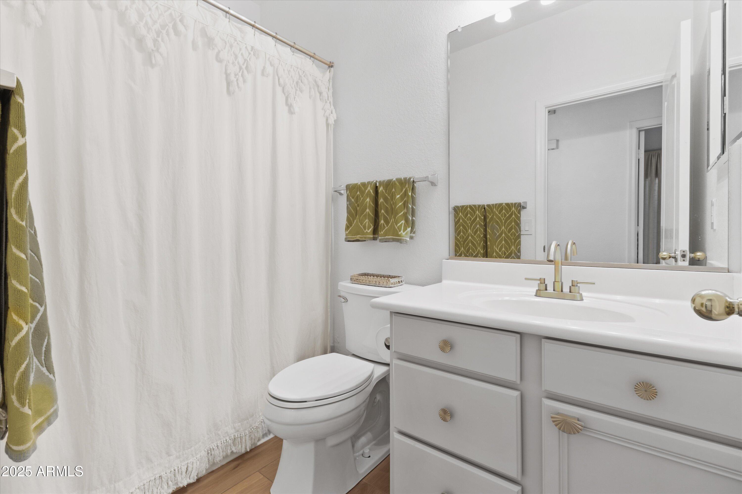 2329 W OBERLIN Way