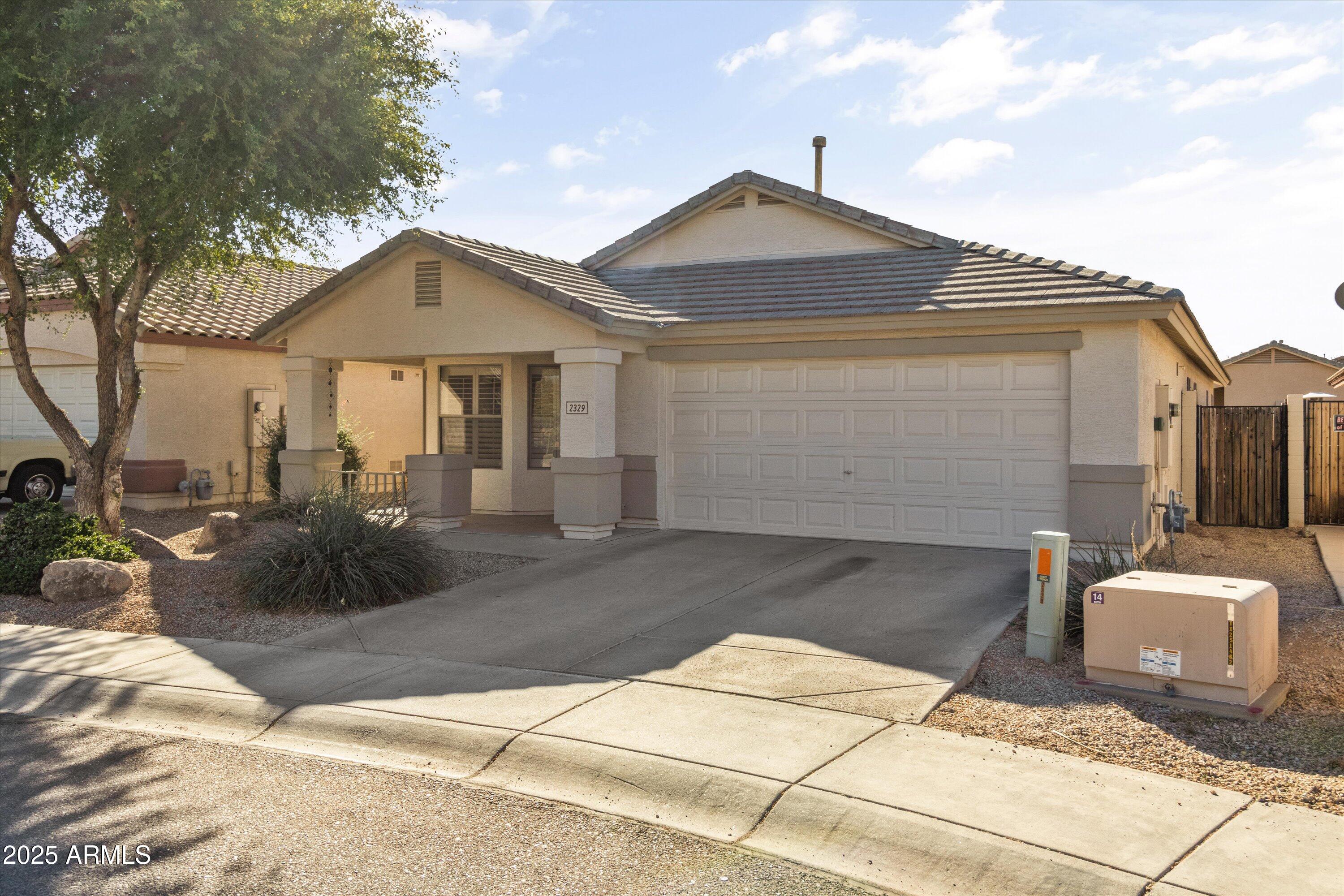 2329 W OBERLIN Way