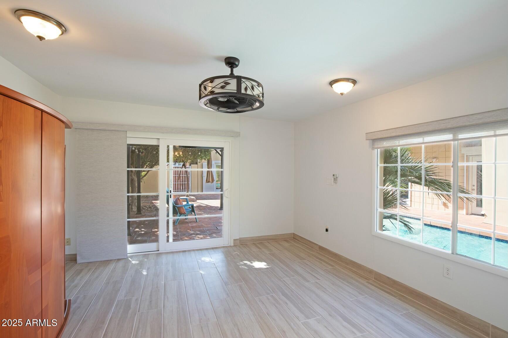 320 W Cypress Street