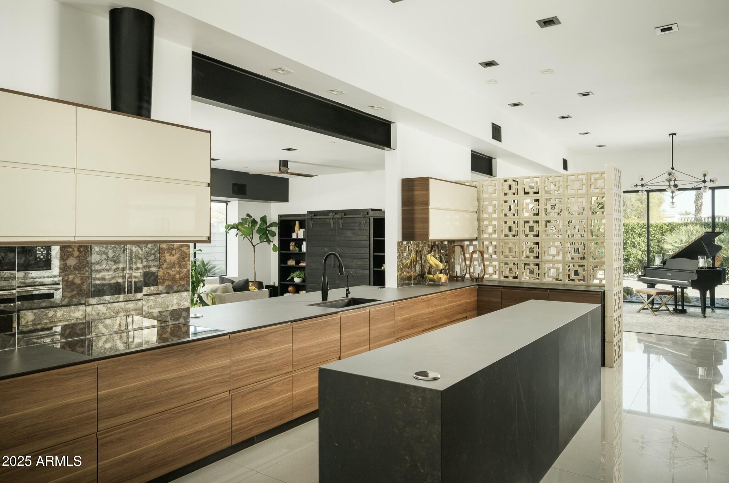 8011 E Larkspur Drive