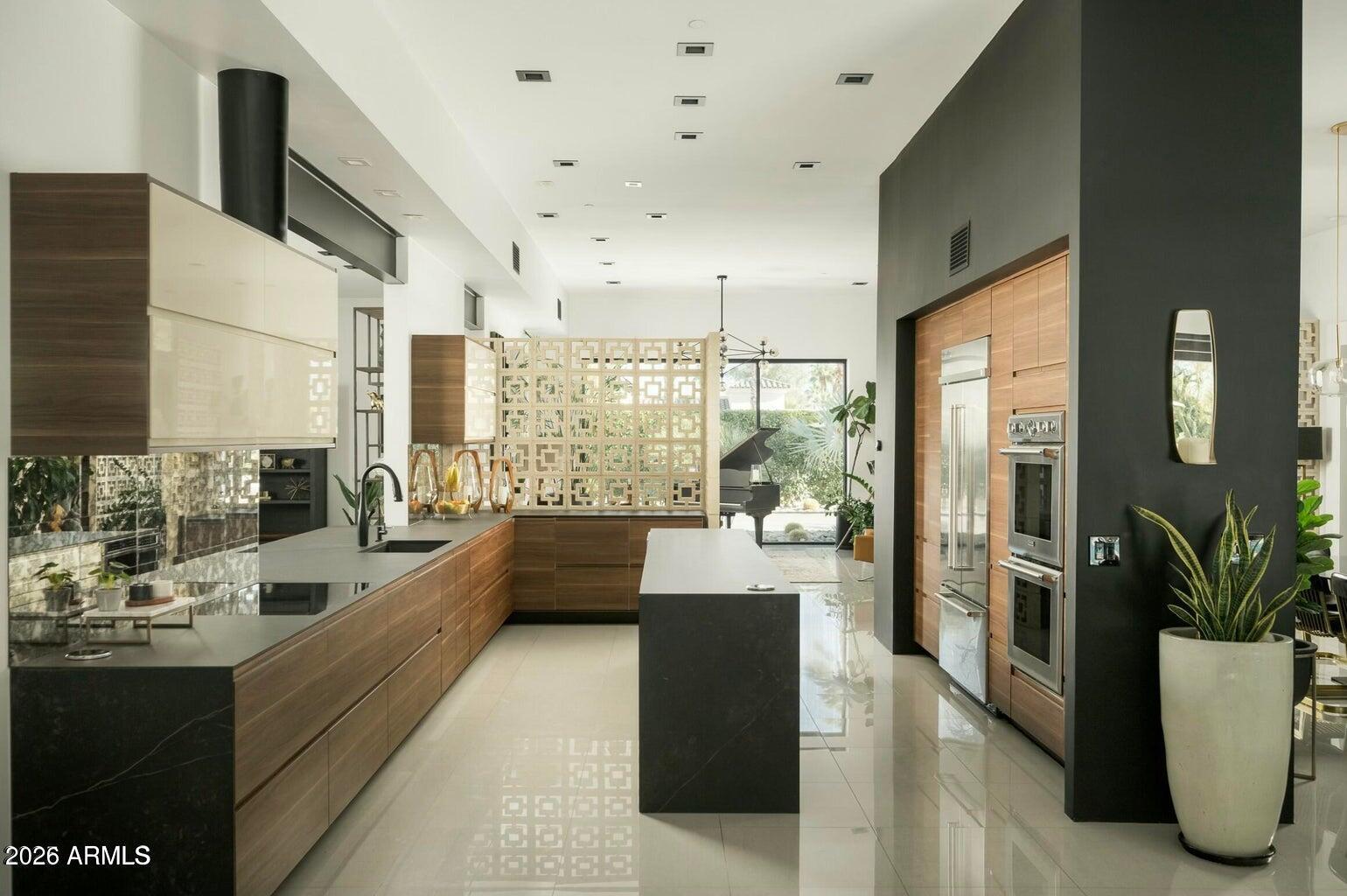 8011 E Larkspur Drive