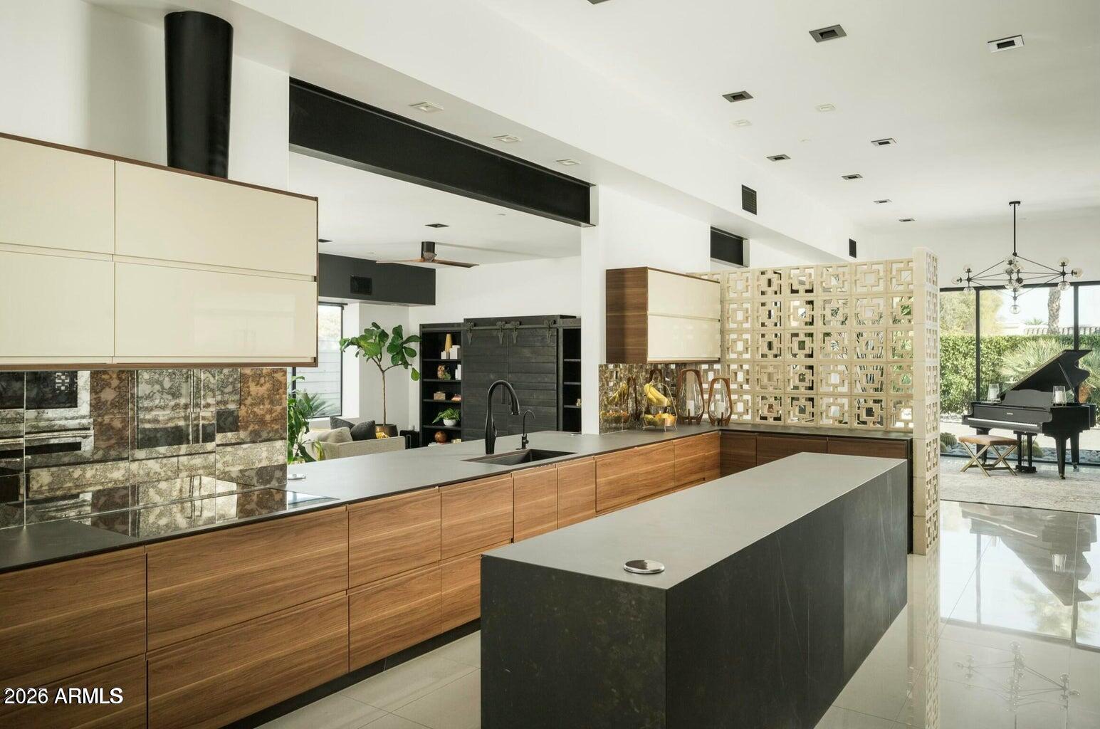 8011 E Larkspur Drive