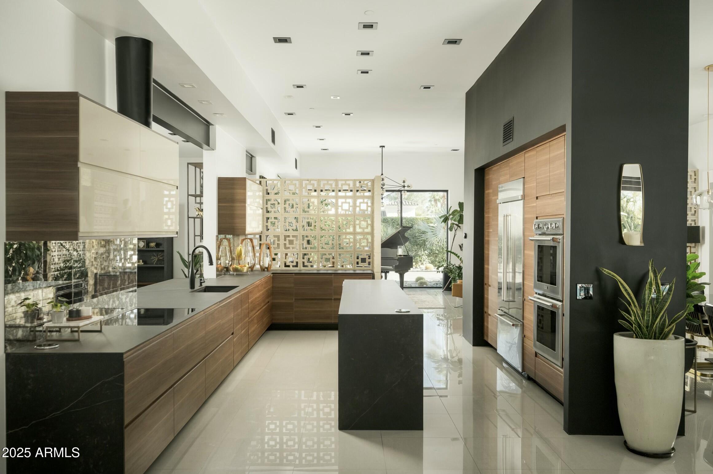 8011 E Larkspur Drive