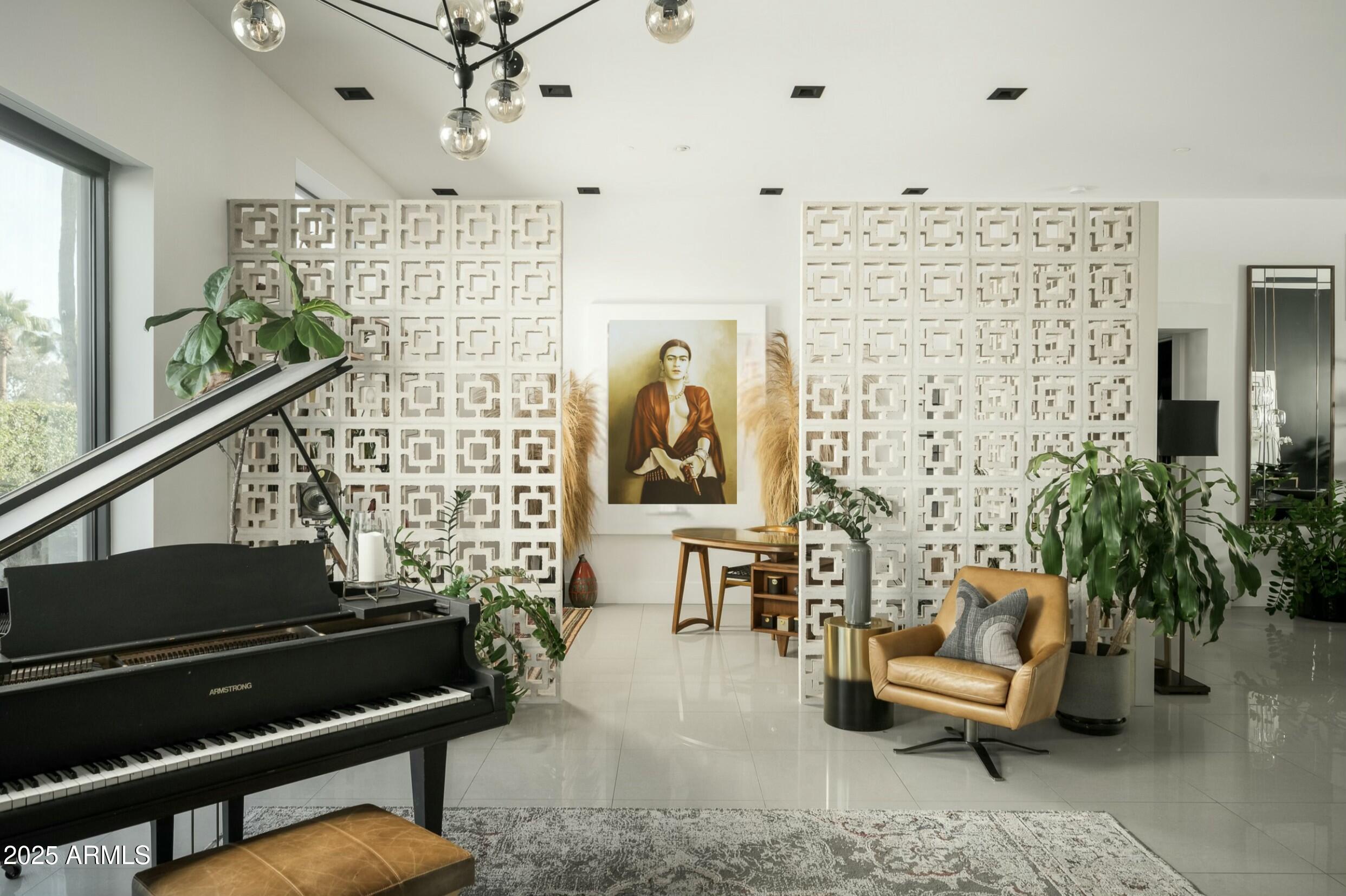 8011 E Larkspur Drive