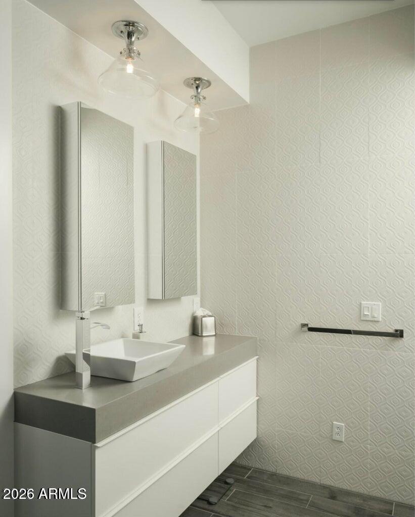 8011 E Larkspur Drive