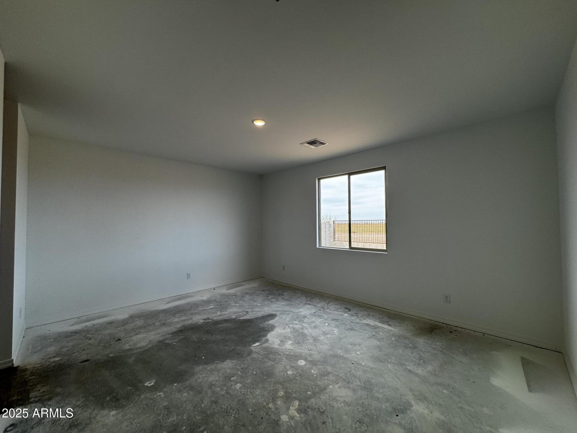 4328 E Bradford Avenue