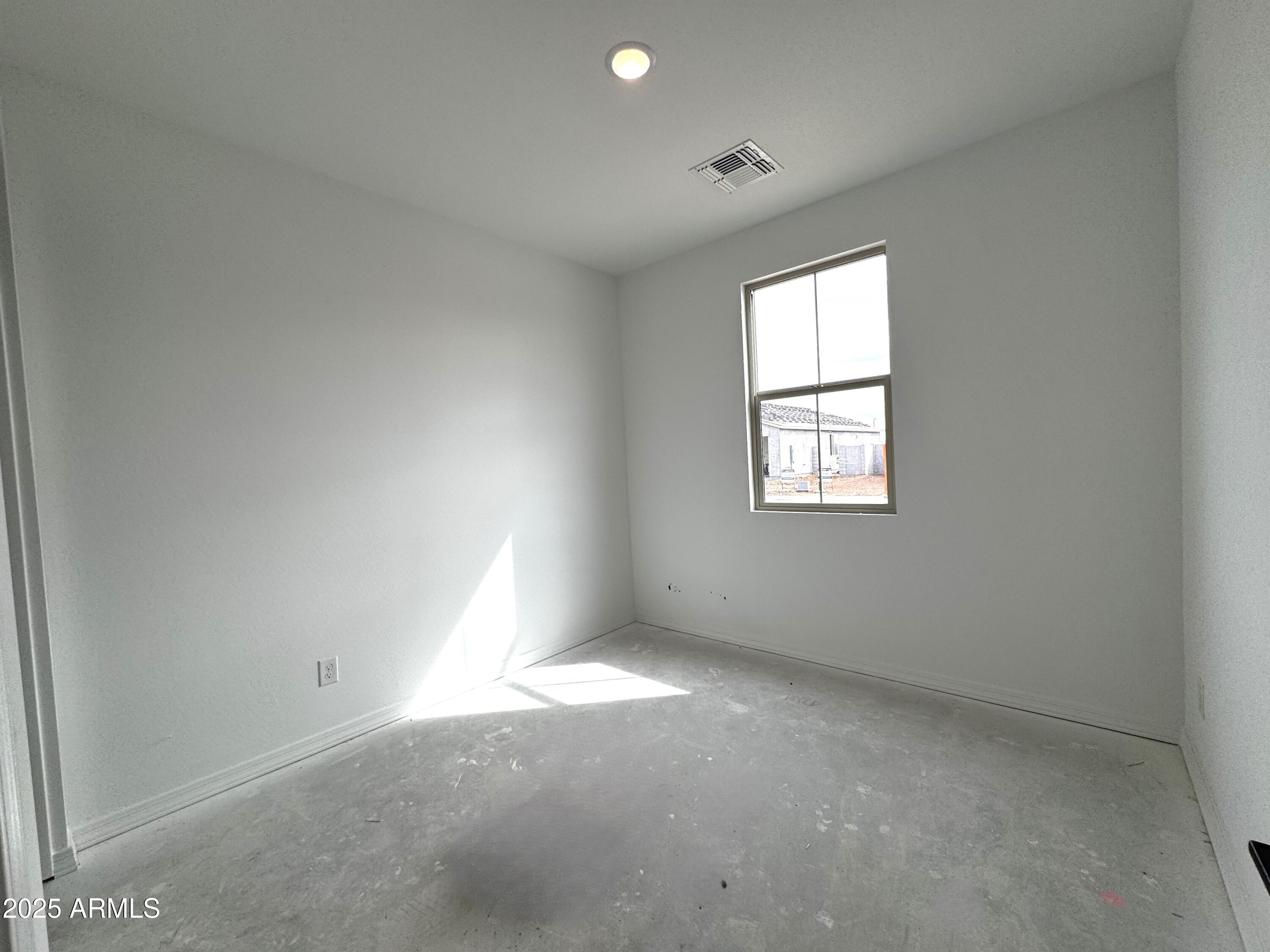 4328 E Bradford Avenue