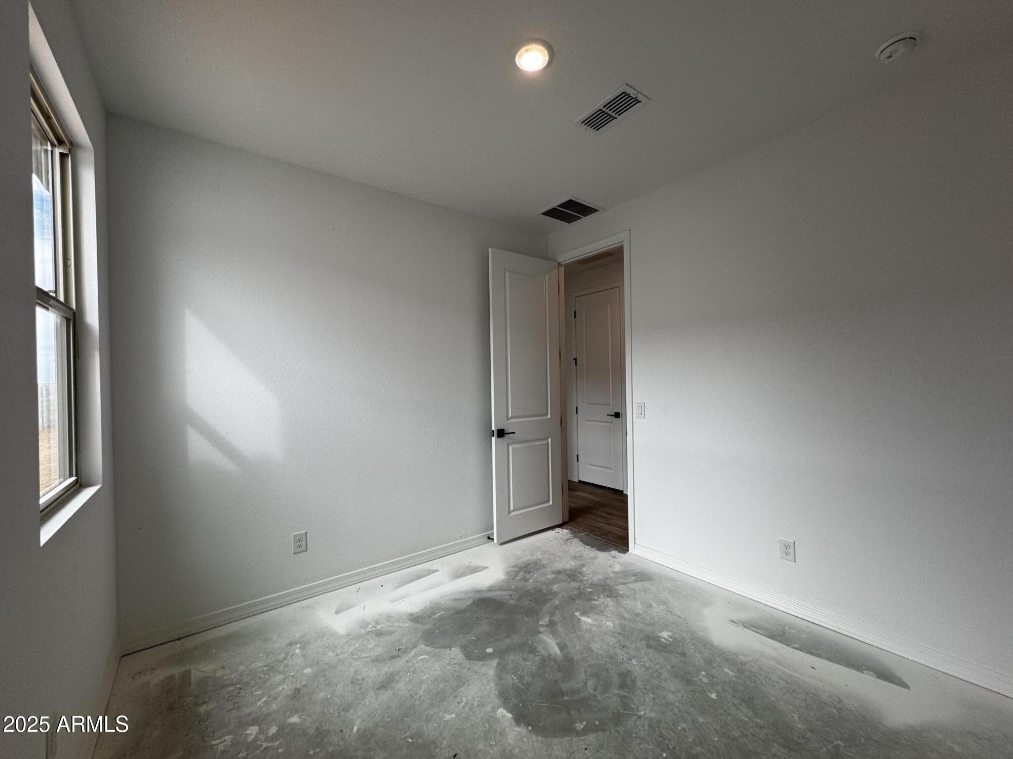 4328 E Bradford Avenue