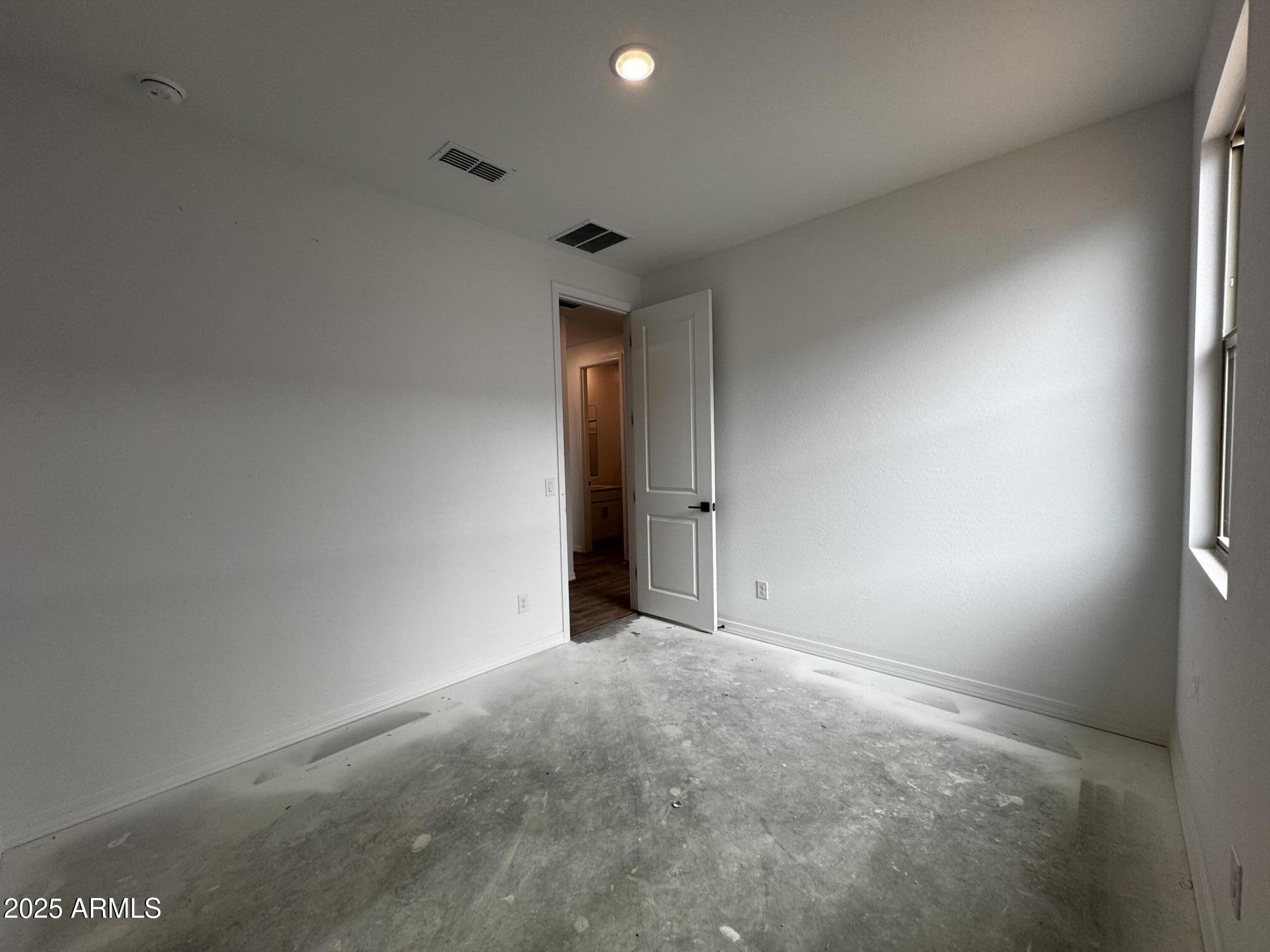 4328 E Bradford Avenue