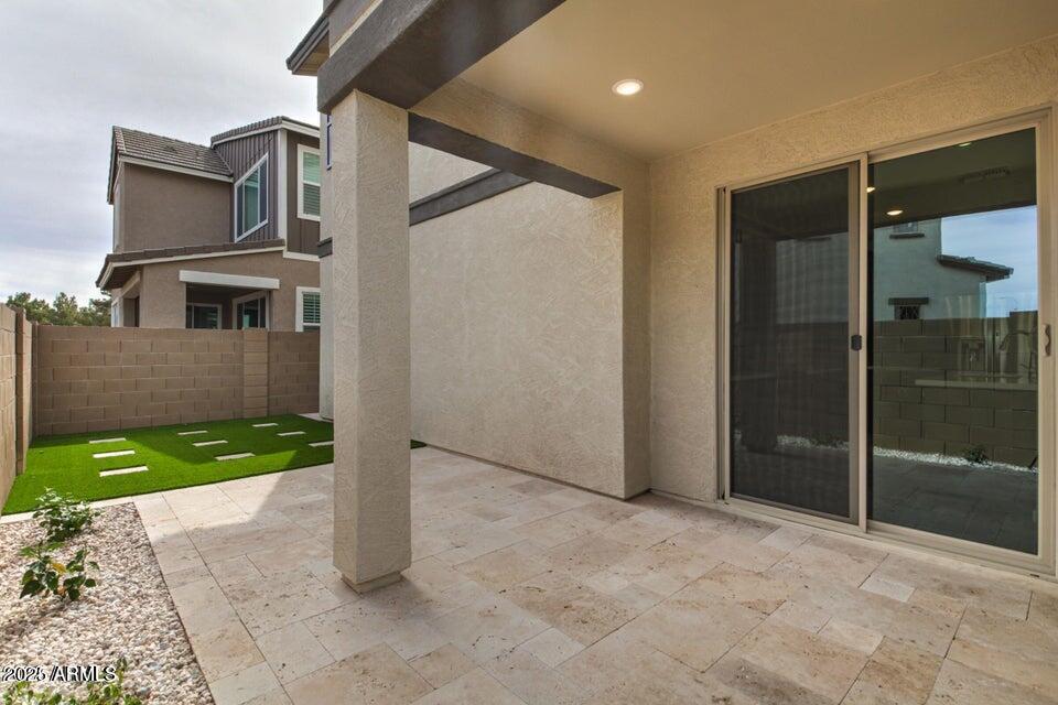 2831 S CENTRAL Drive
