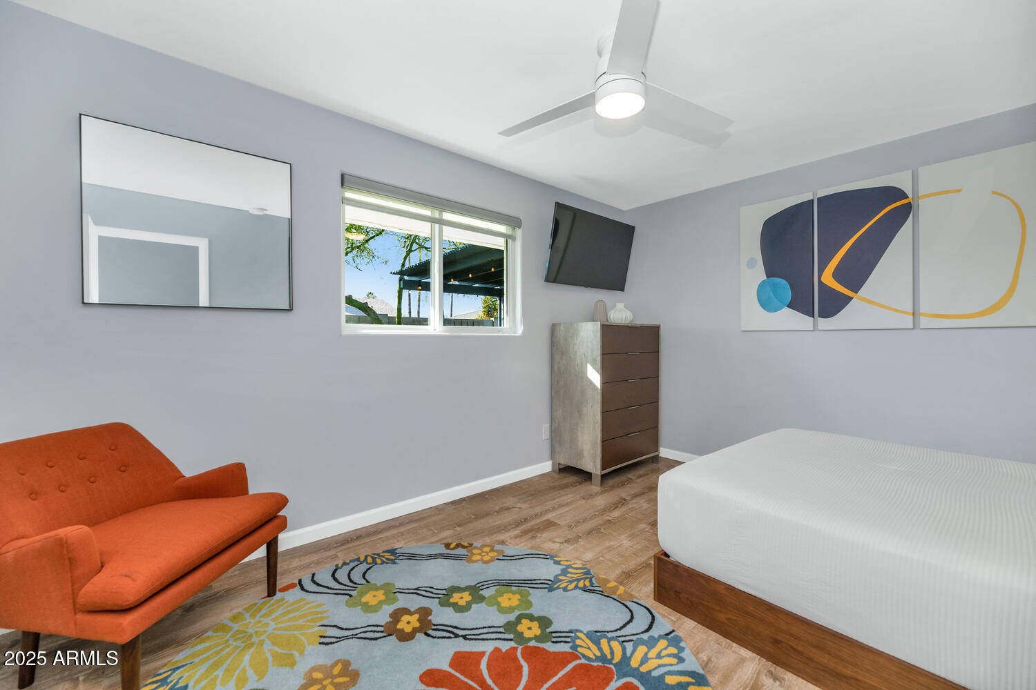 8337 E MINNEZONA Avenue