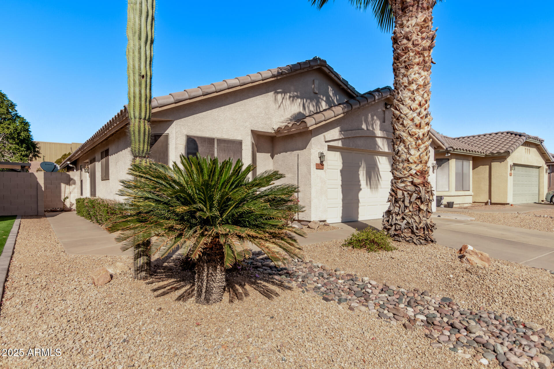 3232 E HONONEGH Drive