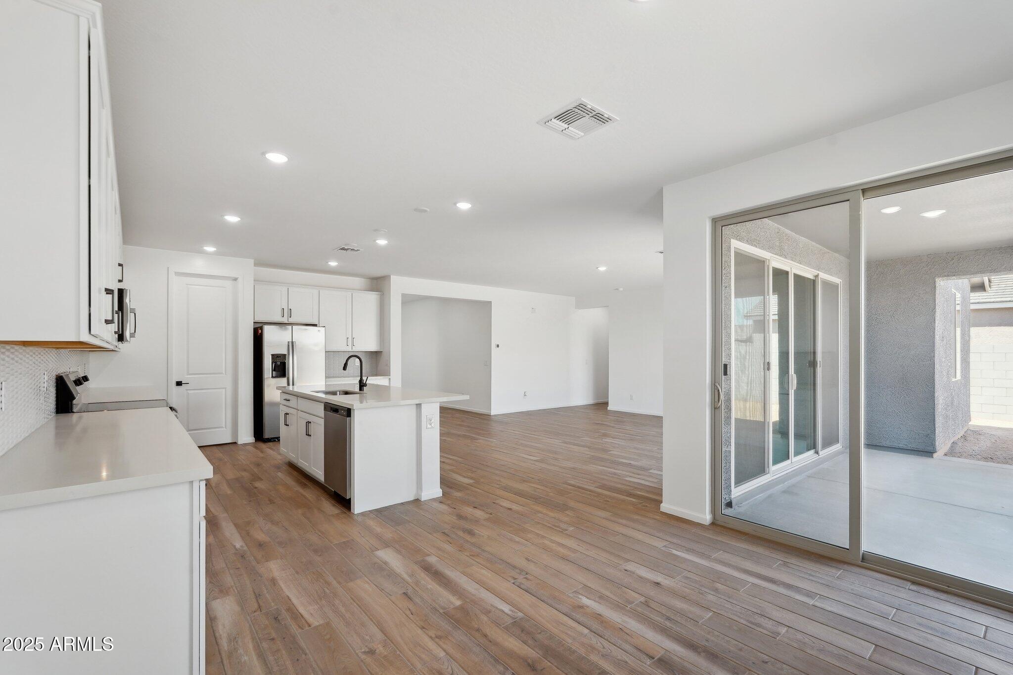 15762 W CHERYL Drive