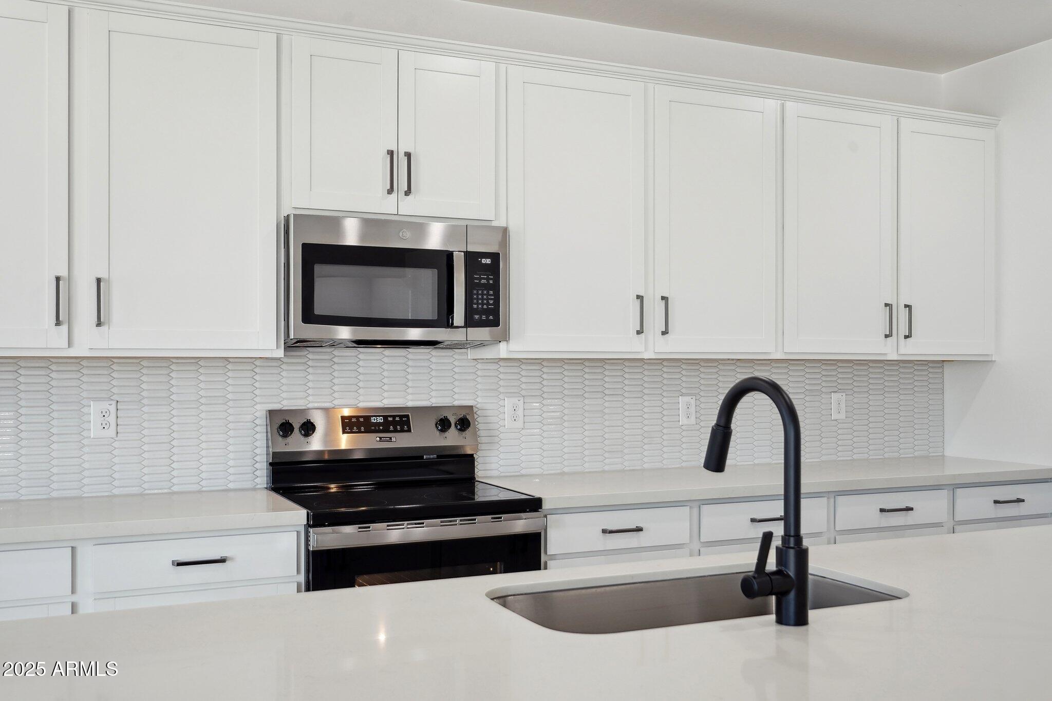 15762 W CHERYL Drive