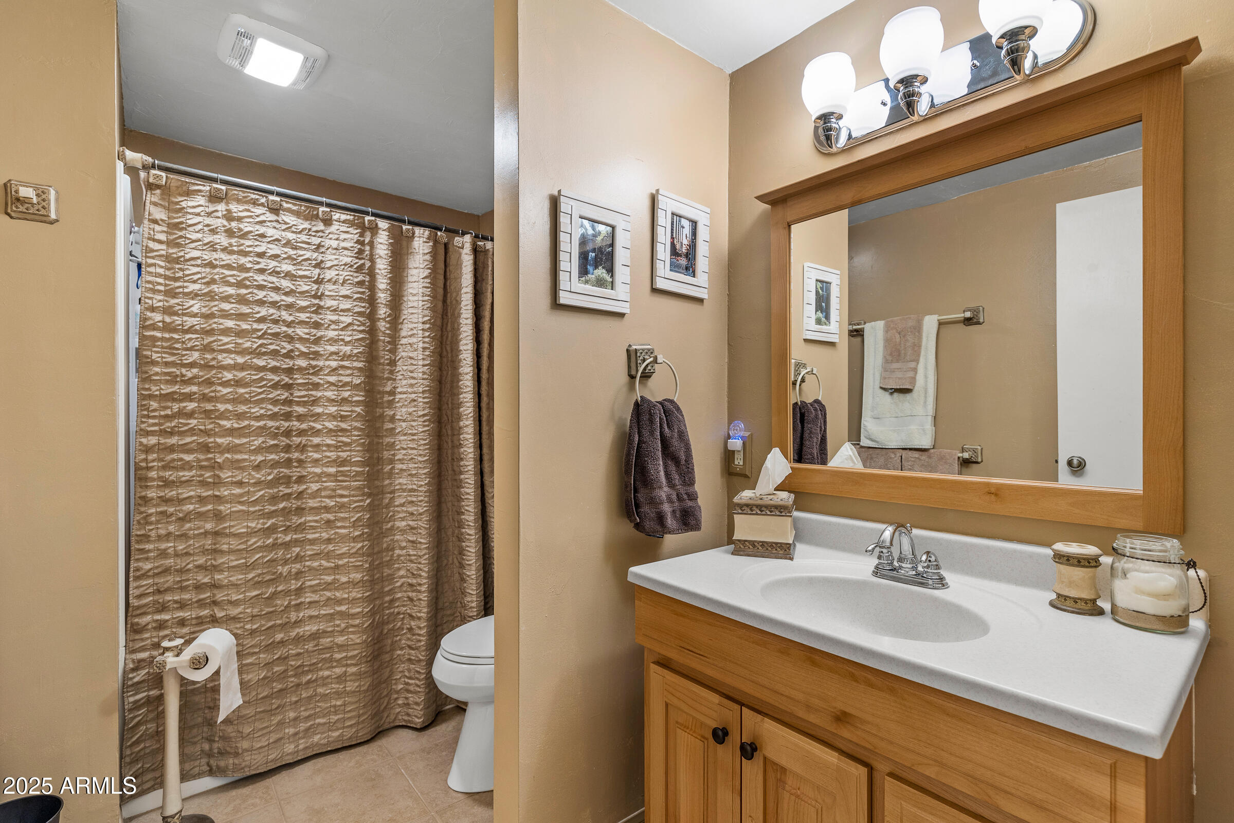 17740 S BUCKSKIN Circle