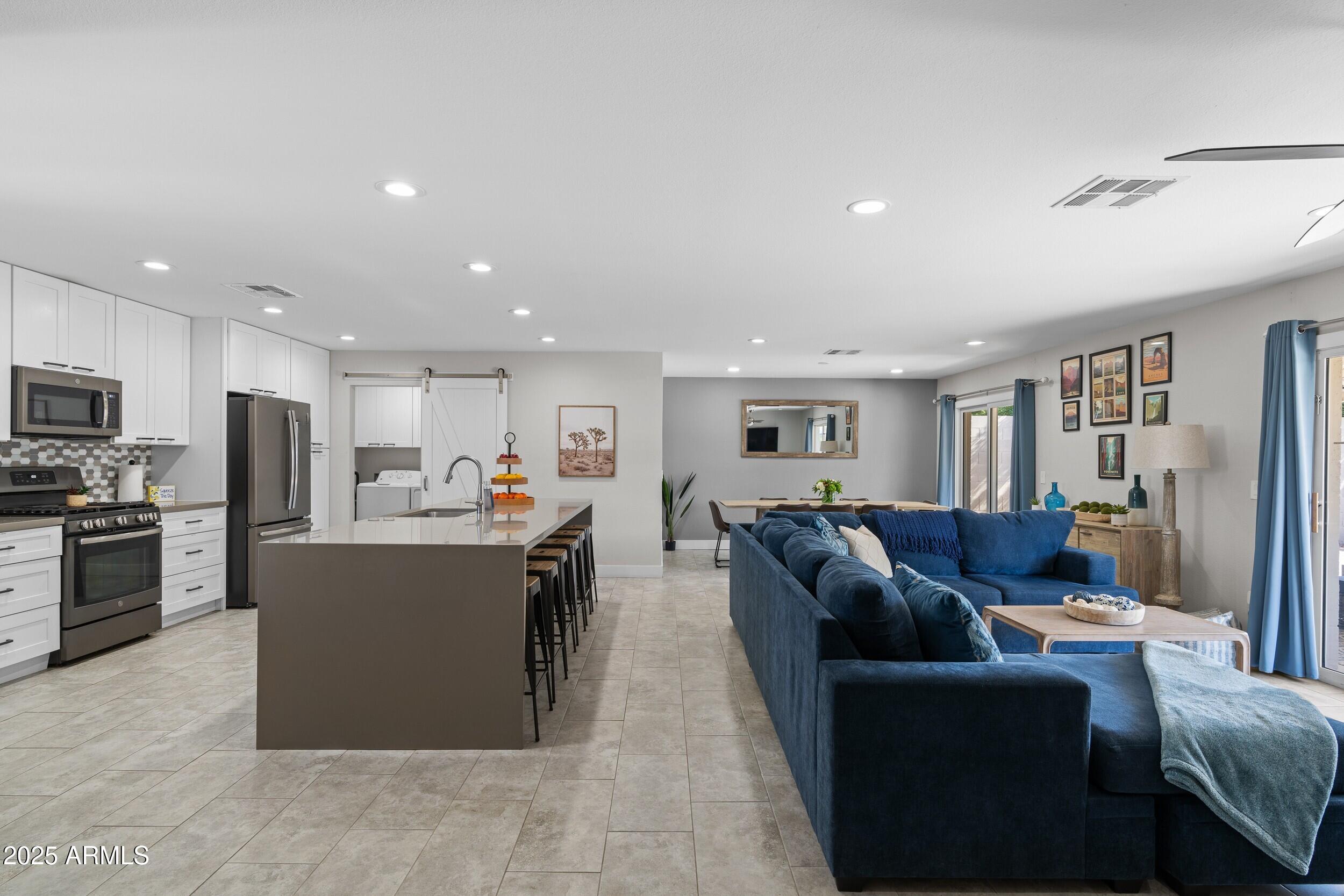 8307 E MONTEBELLO Avenue