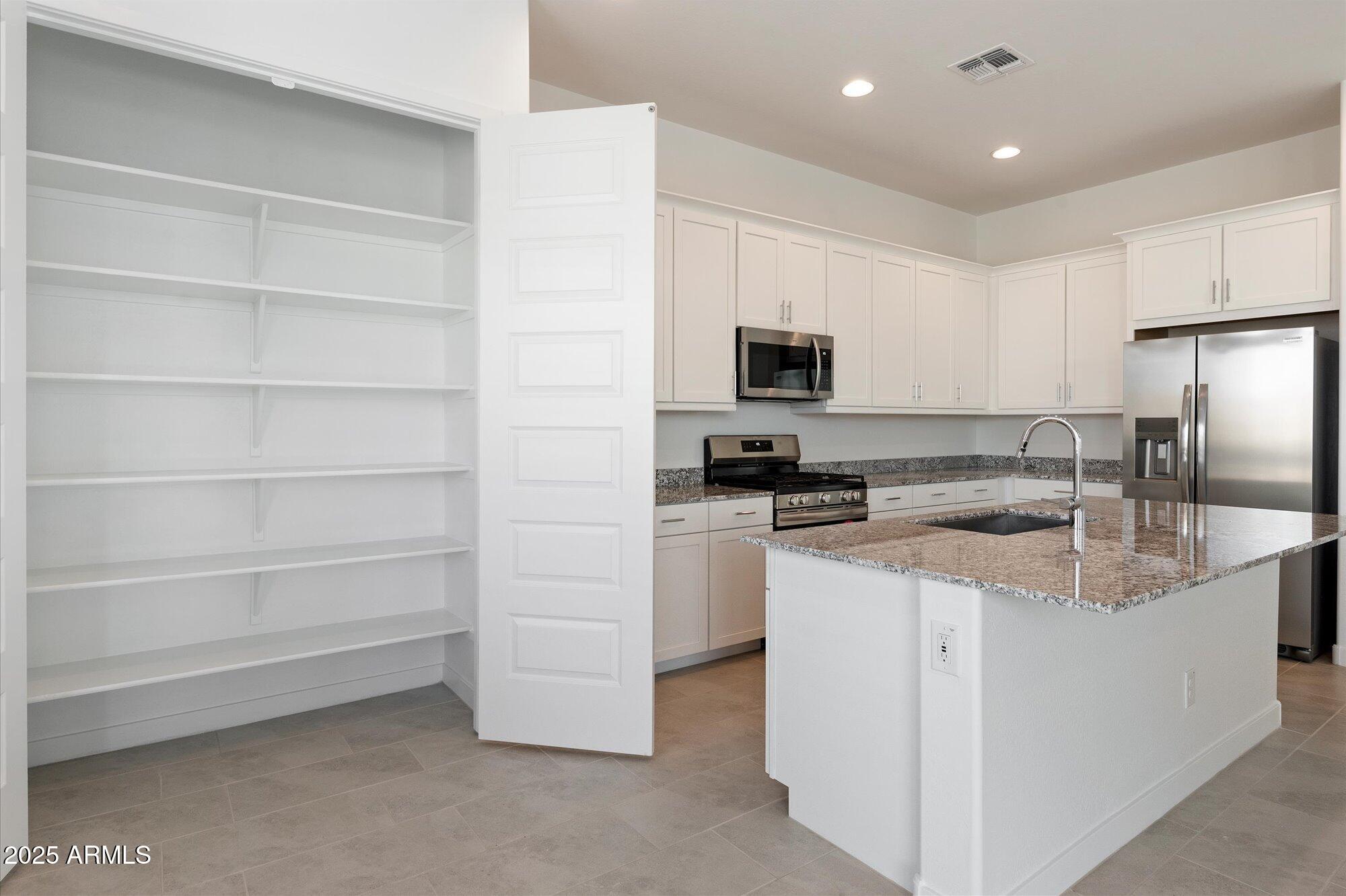 14996 W SMOKETREE Drive