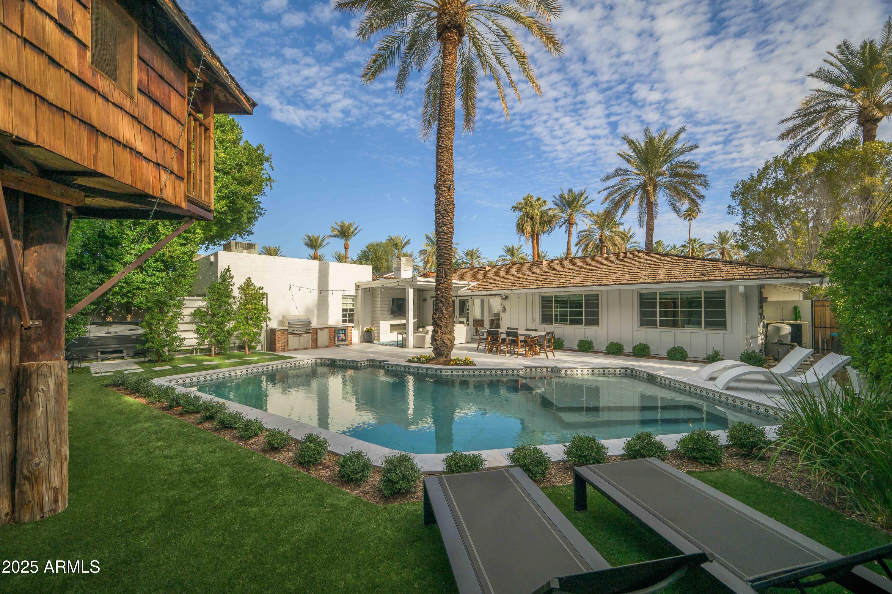 4701 E CALLE REDONDA Street