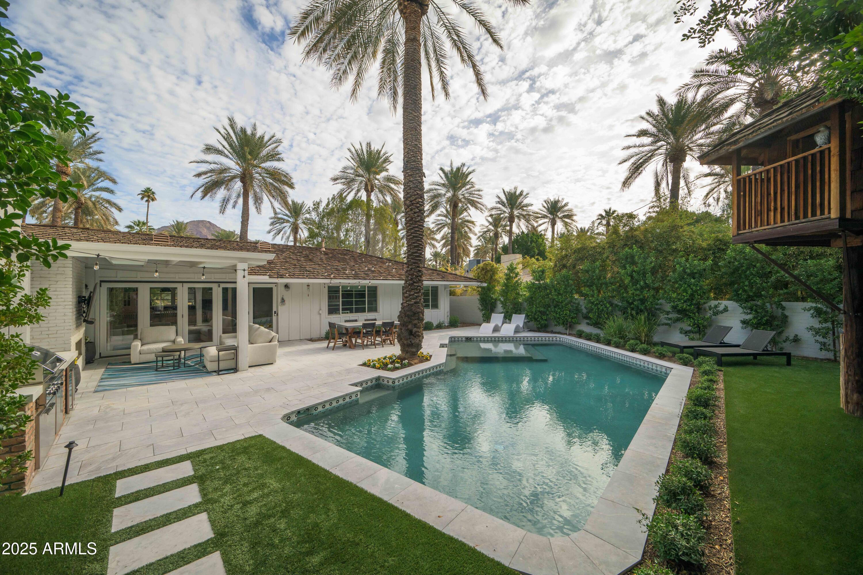 4701 E CALLE REDONDA Street