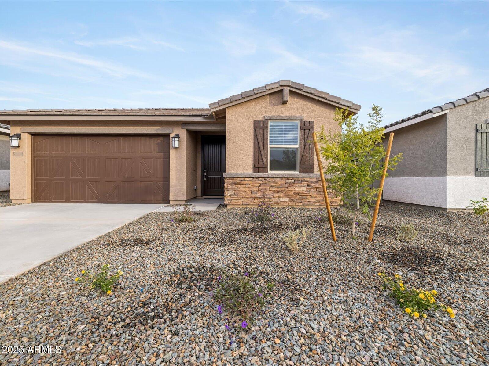 16020 W HACKAMORE Drive