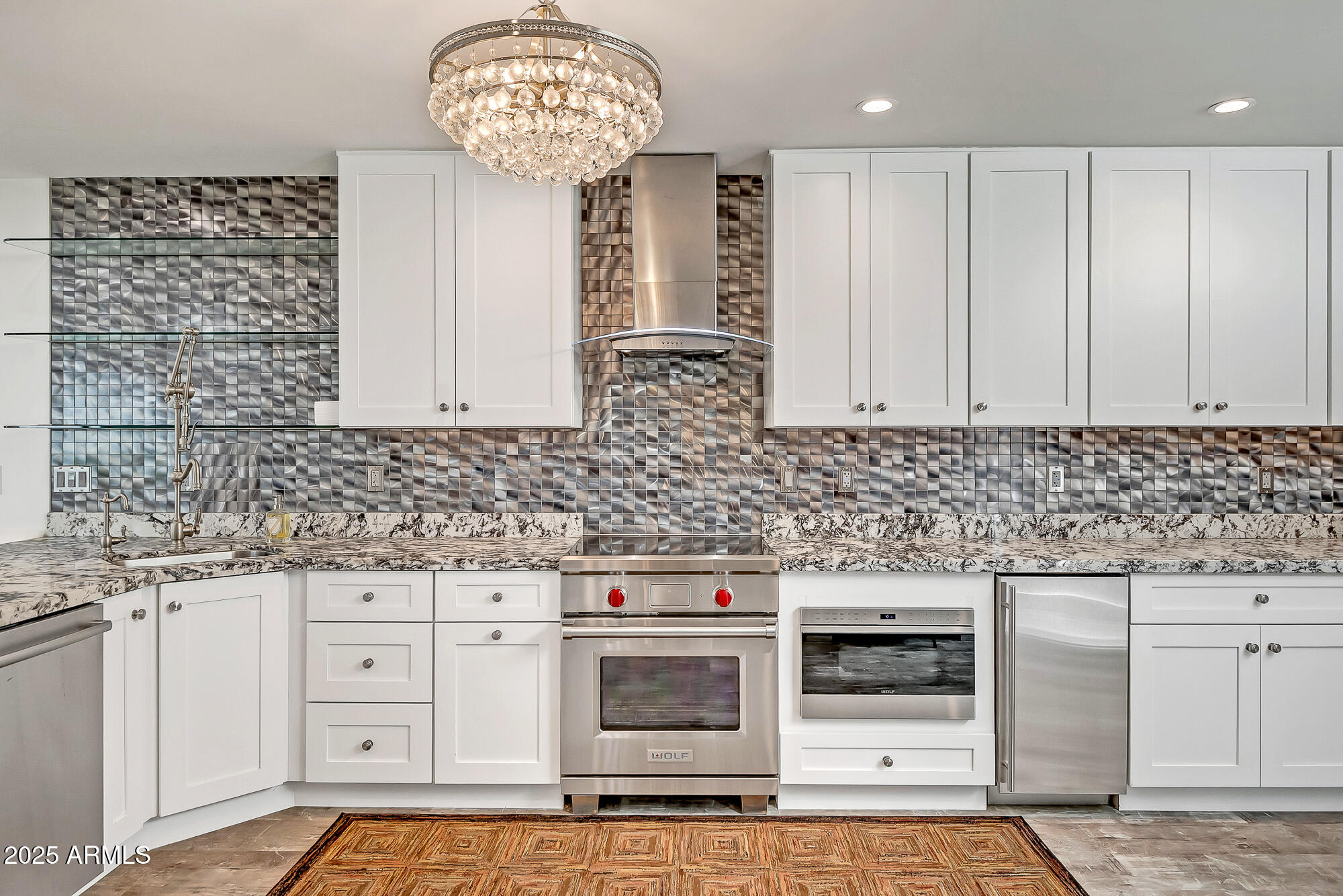 8094 E VIA DEL VENCINO --