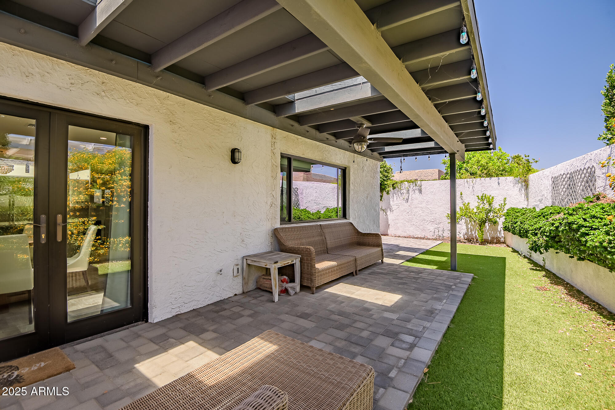 8094 E VIA DEL VENCINO --