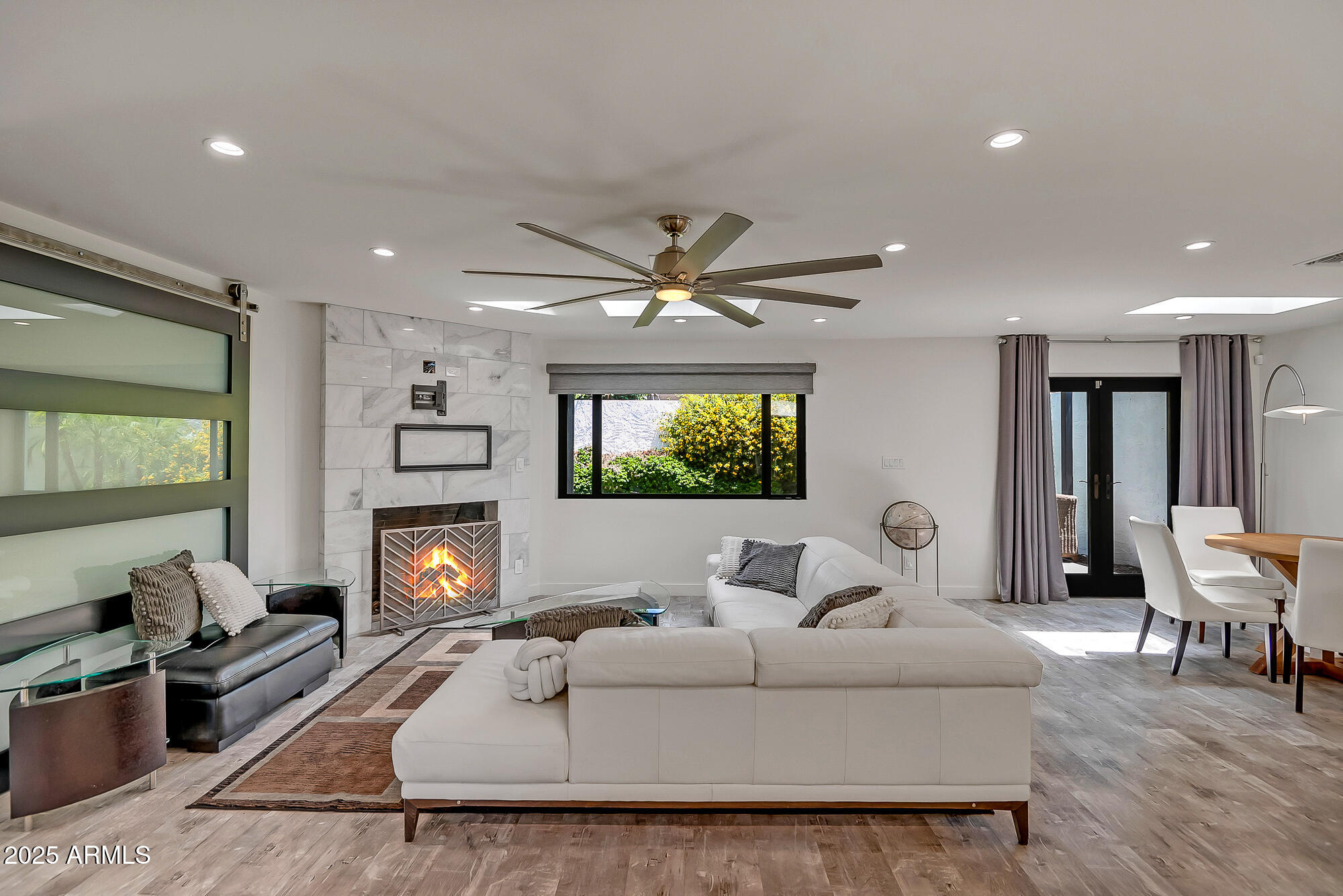 8094 E VIA DEL VENCINO --