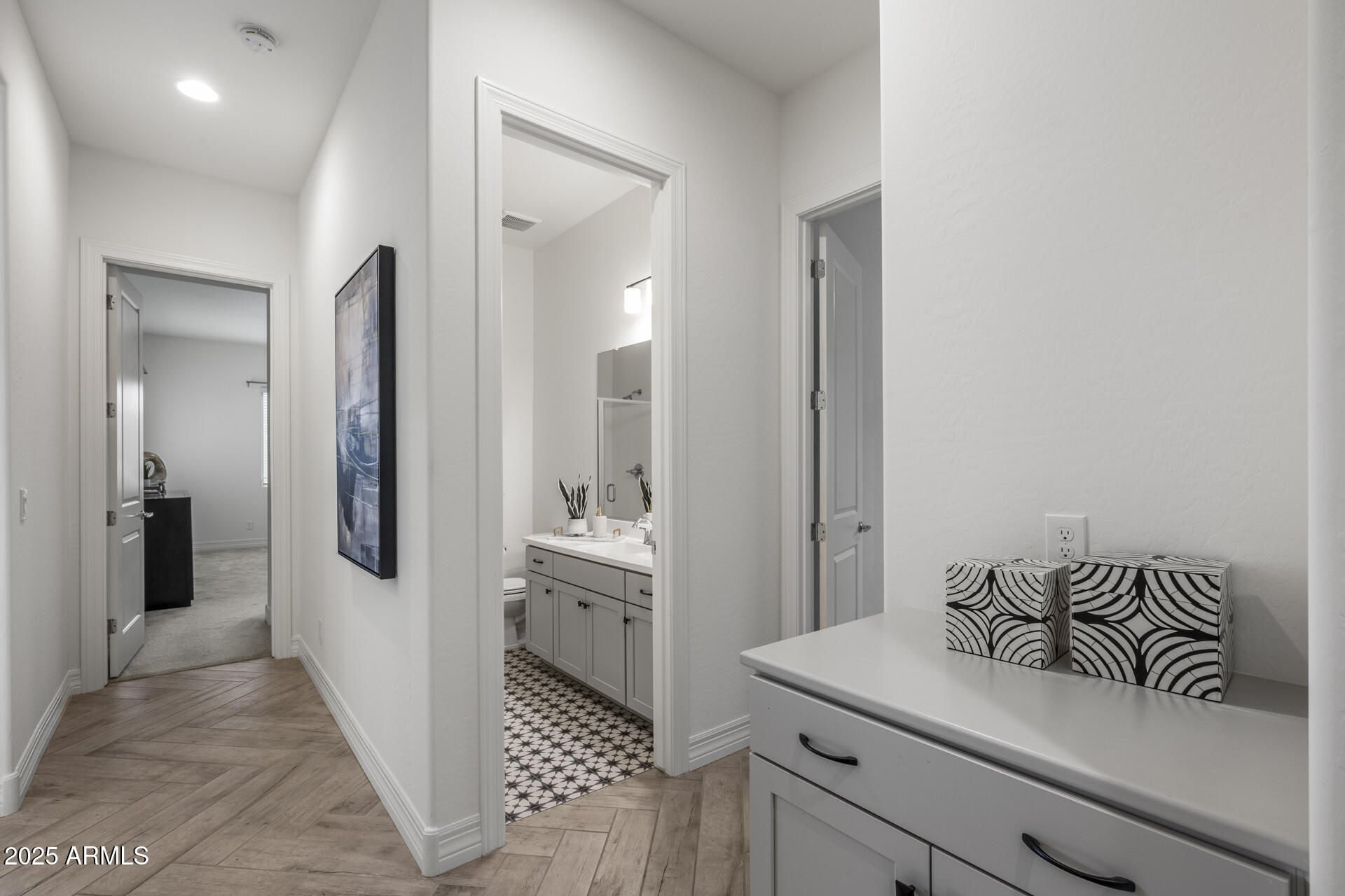 3539 E Starflower Drive