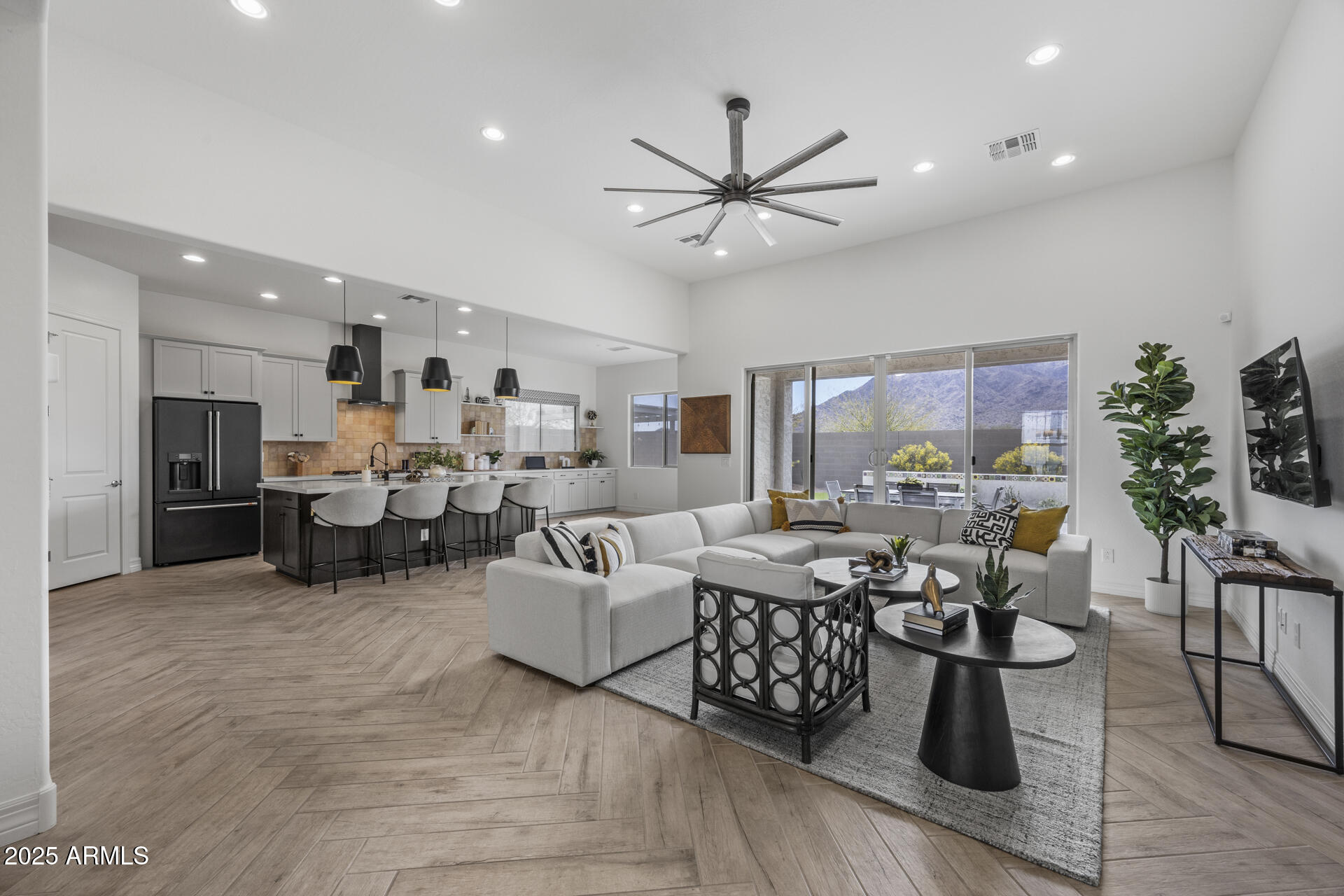 3539 E Starflower Drive