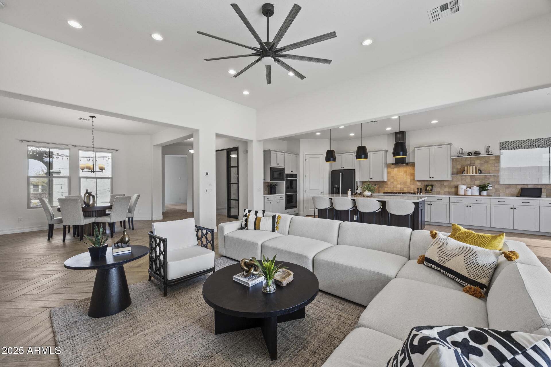 3539 E Starflower Drive