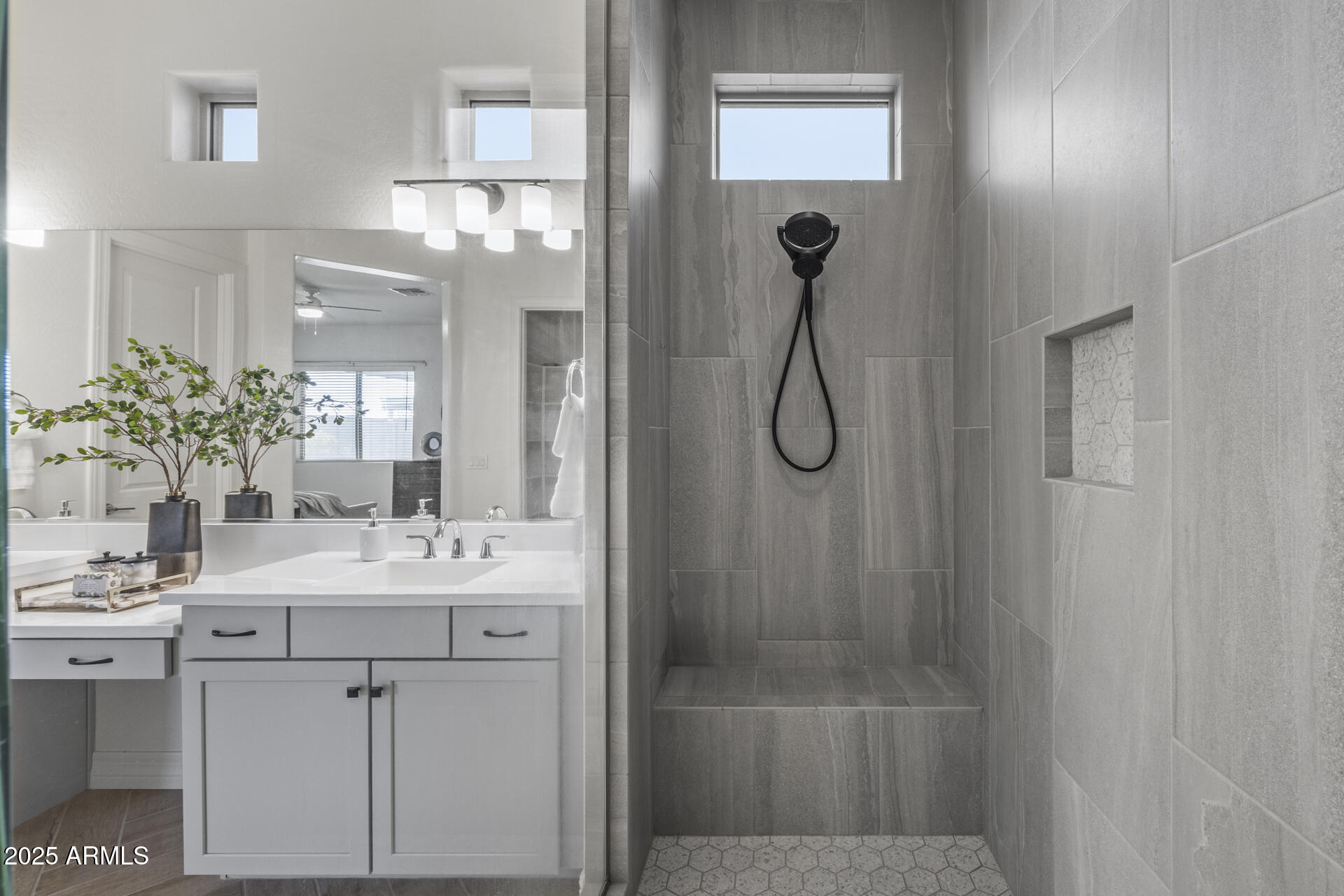 3539 E Starflower Drive