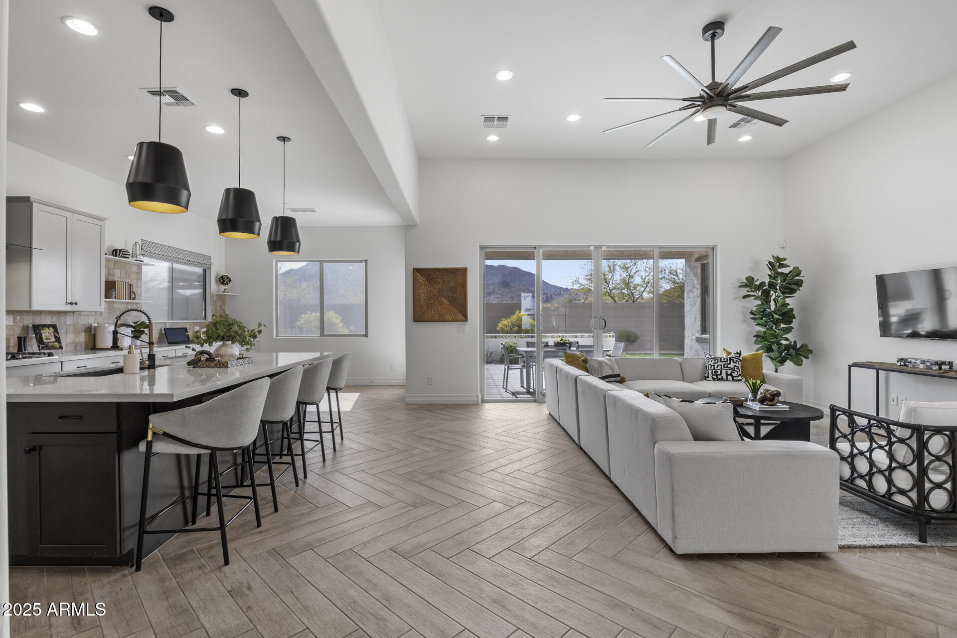 3539 E Starflower Drive