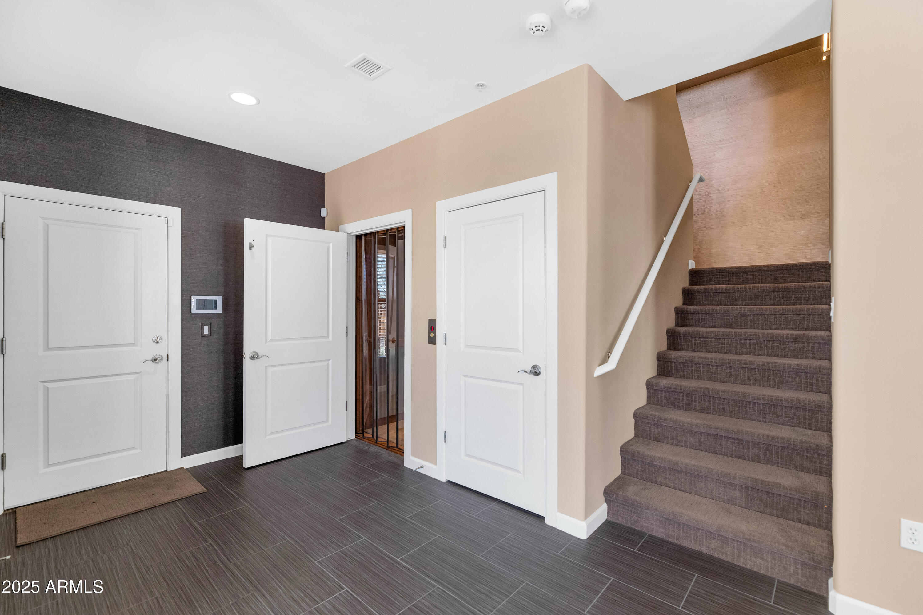 7295 N SCOTTSDALE Road # 1004