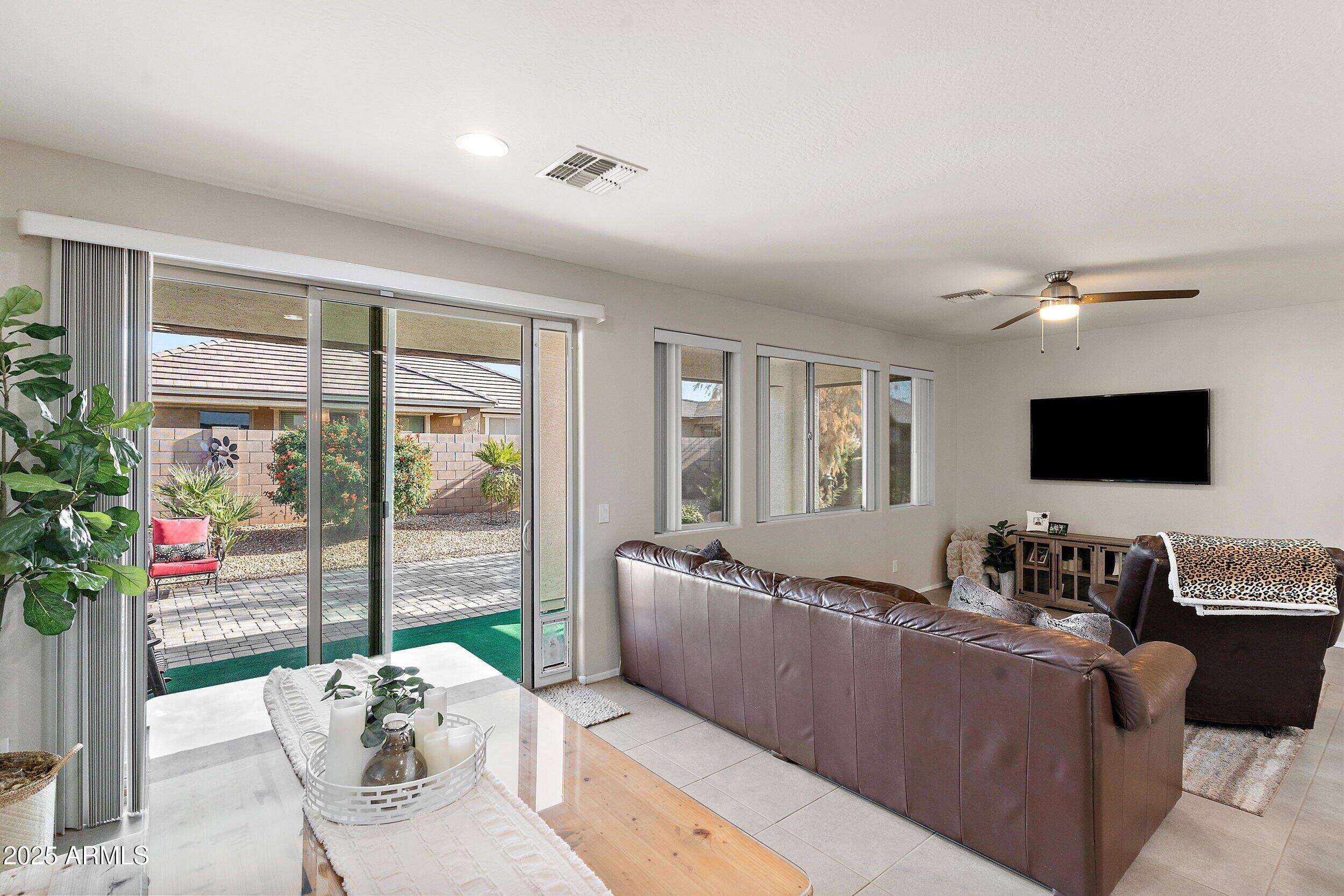 22788 E VIA LAS BRISAS --