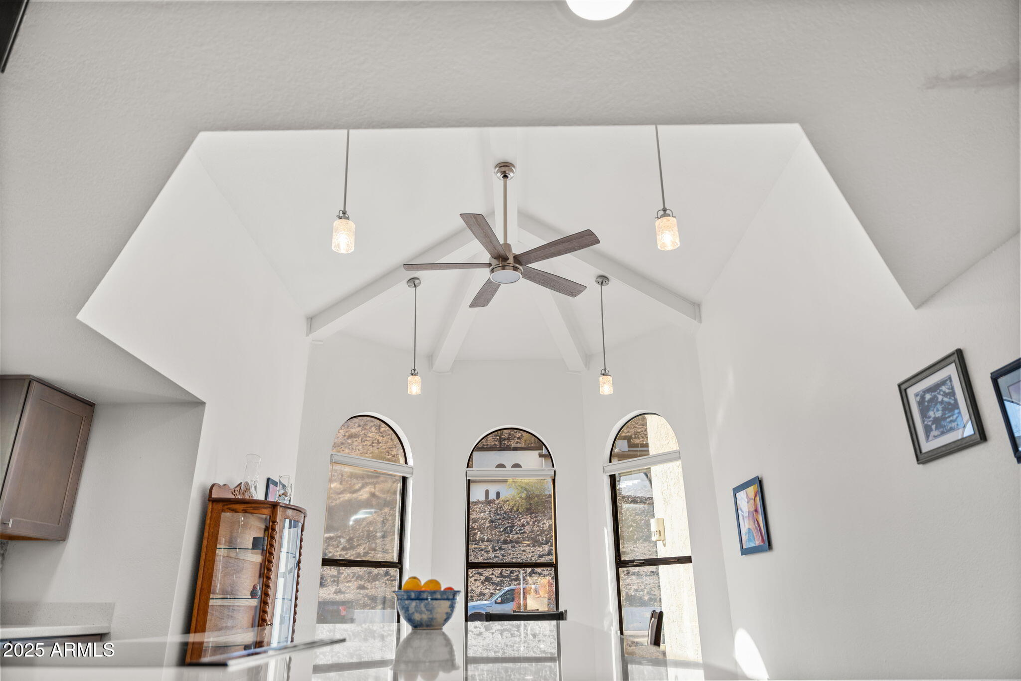 1031 W INDIAN HILLS Place