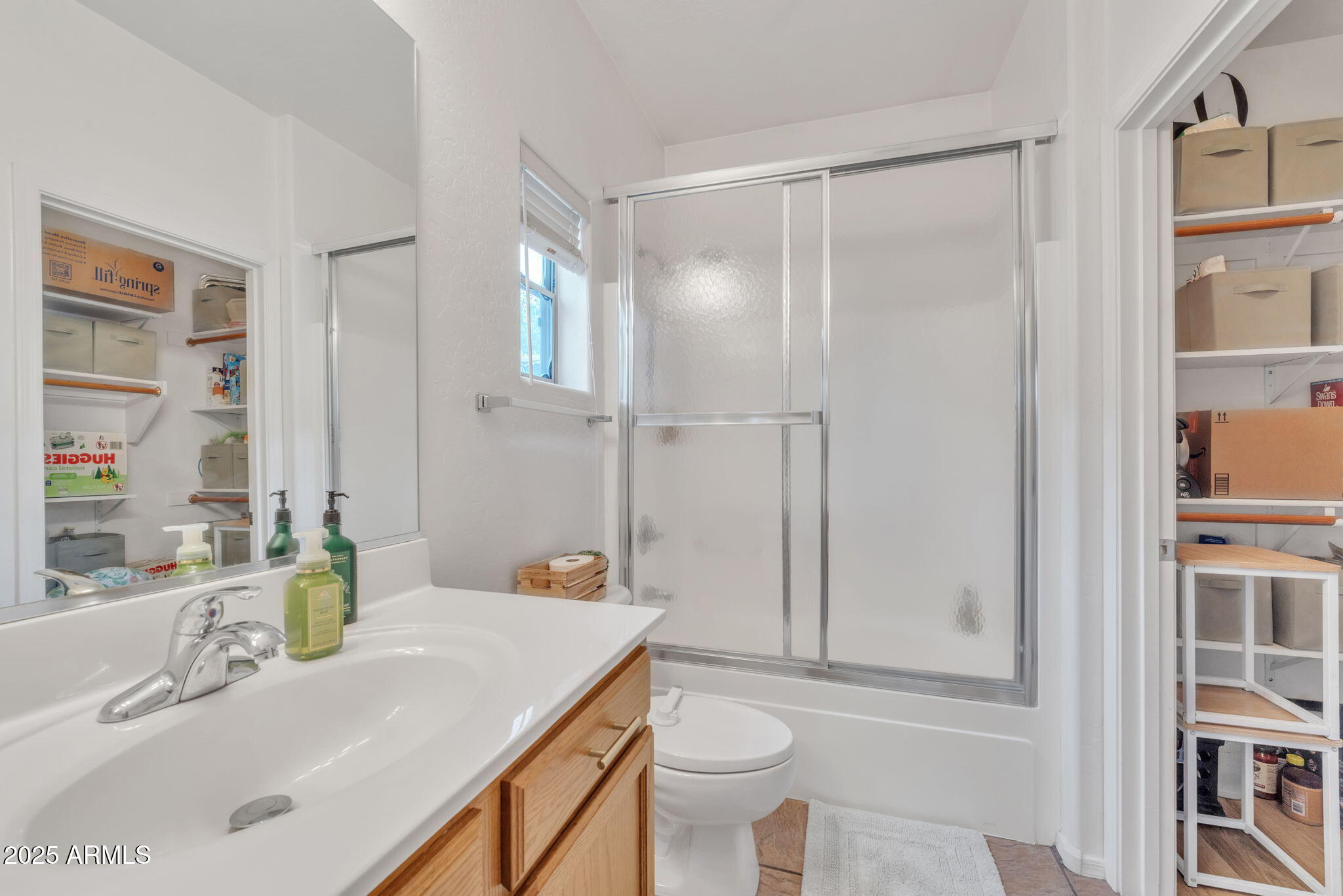 5206 W DESERT HILLS Drive