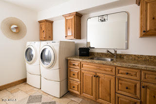 4636 E MOONLIGHT Way # 0