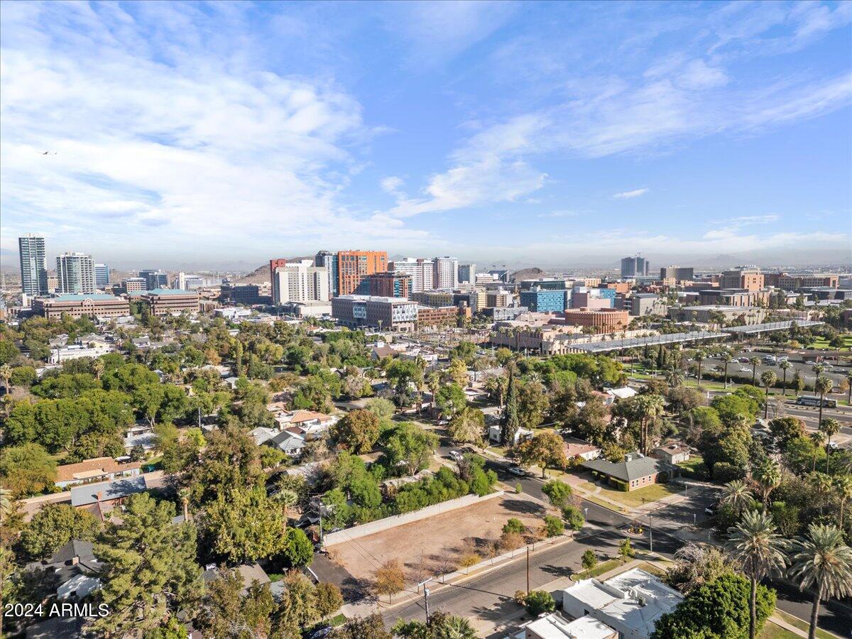 1190 S MAPLE Avenue # 2