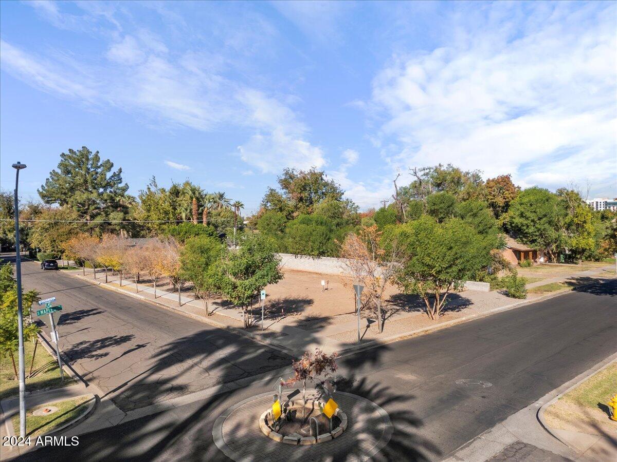 1190 S MAPLE Avenue # 2