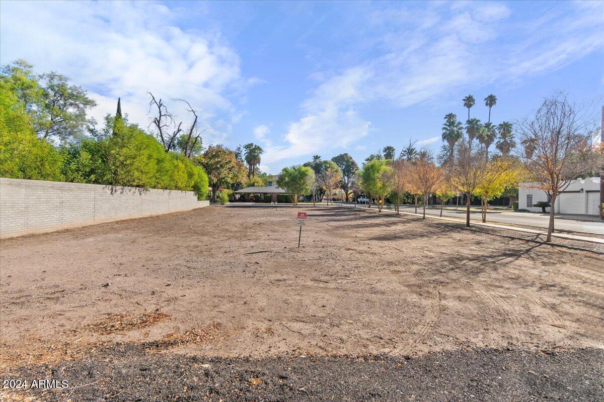 1190 S MAPLE Avenue # 1