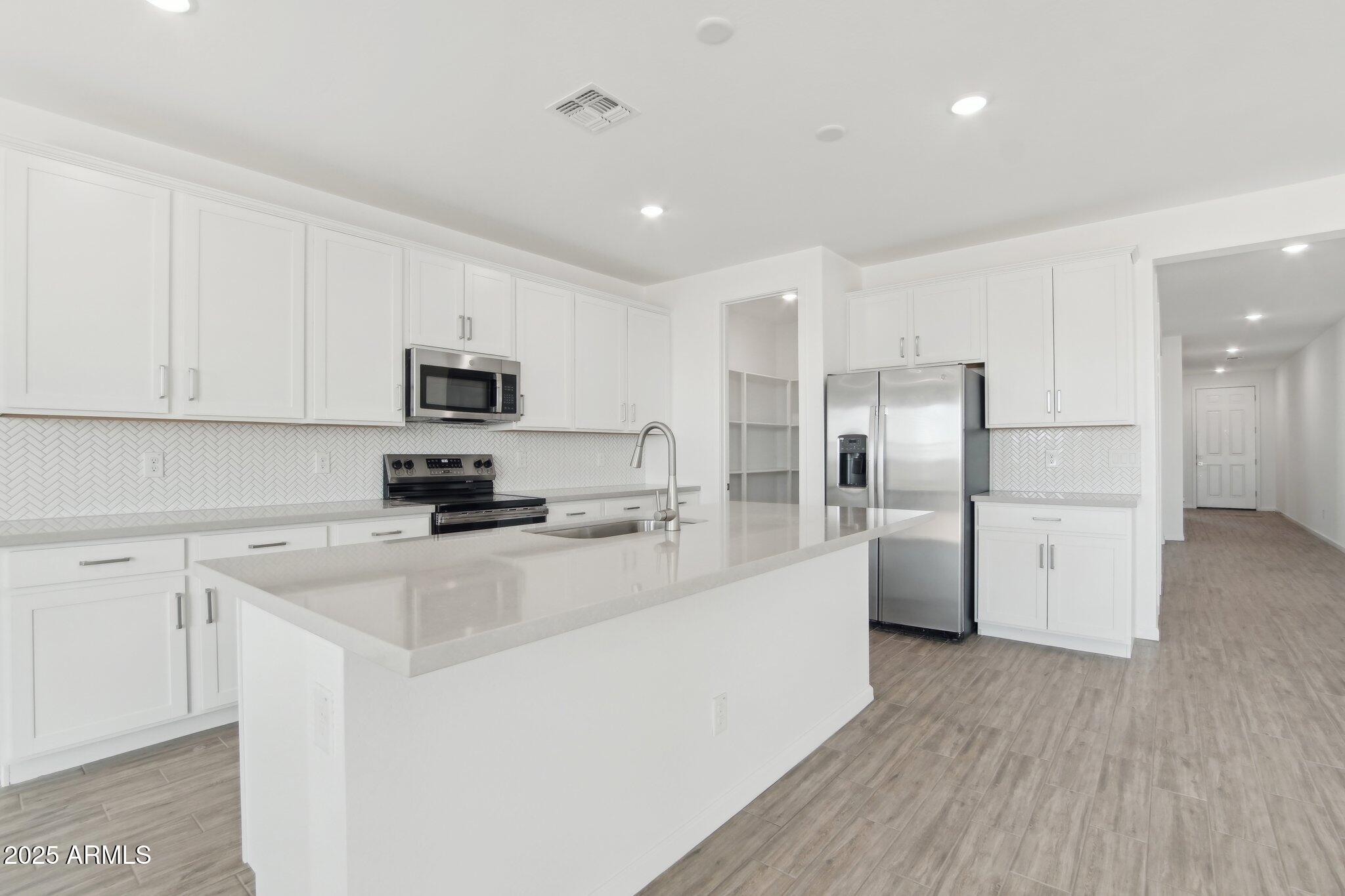 15765 W CHERYL Drive