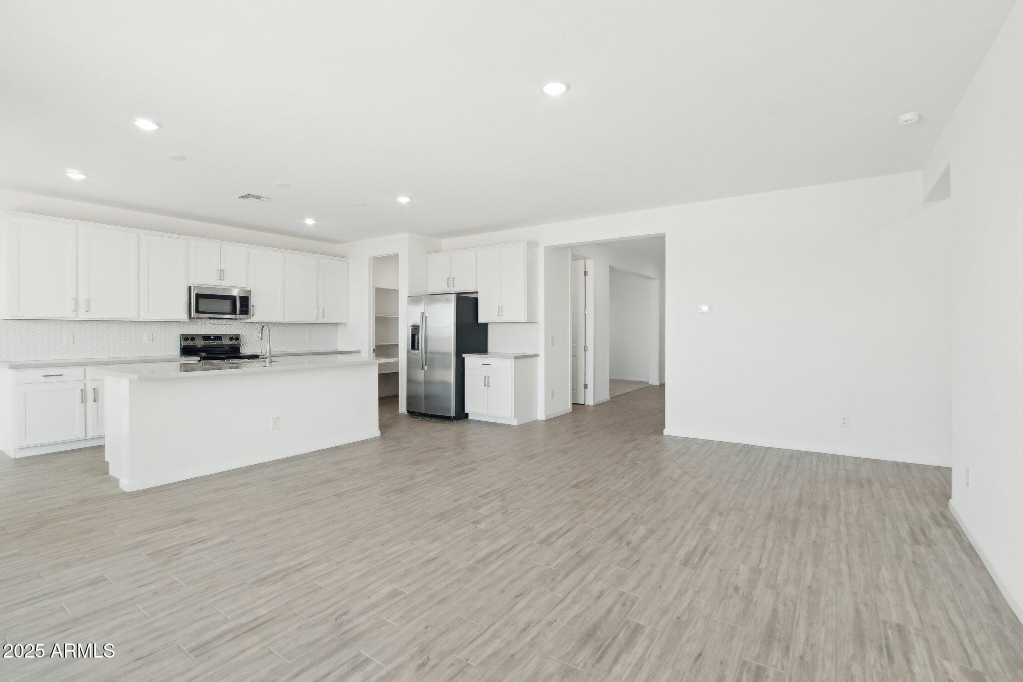 15765 W CHERYL Drive