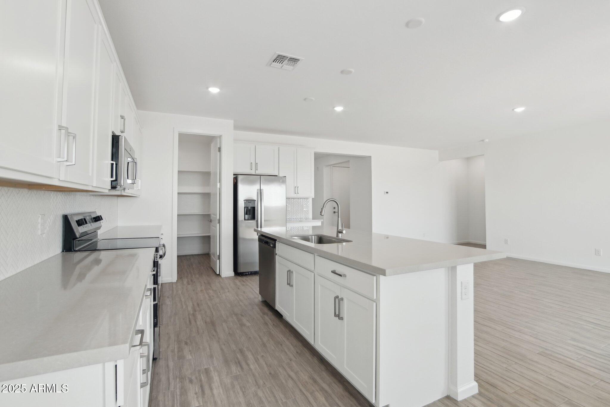 15765 W CHERYL Drive