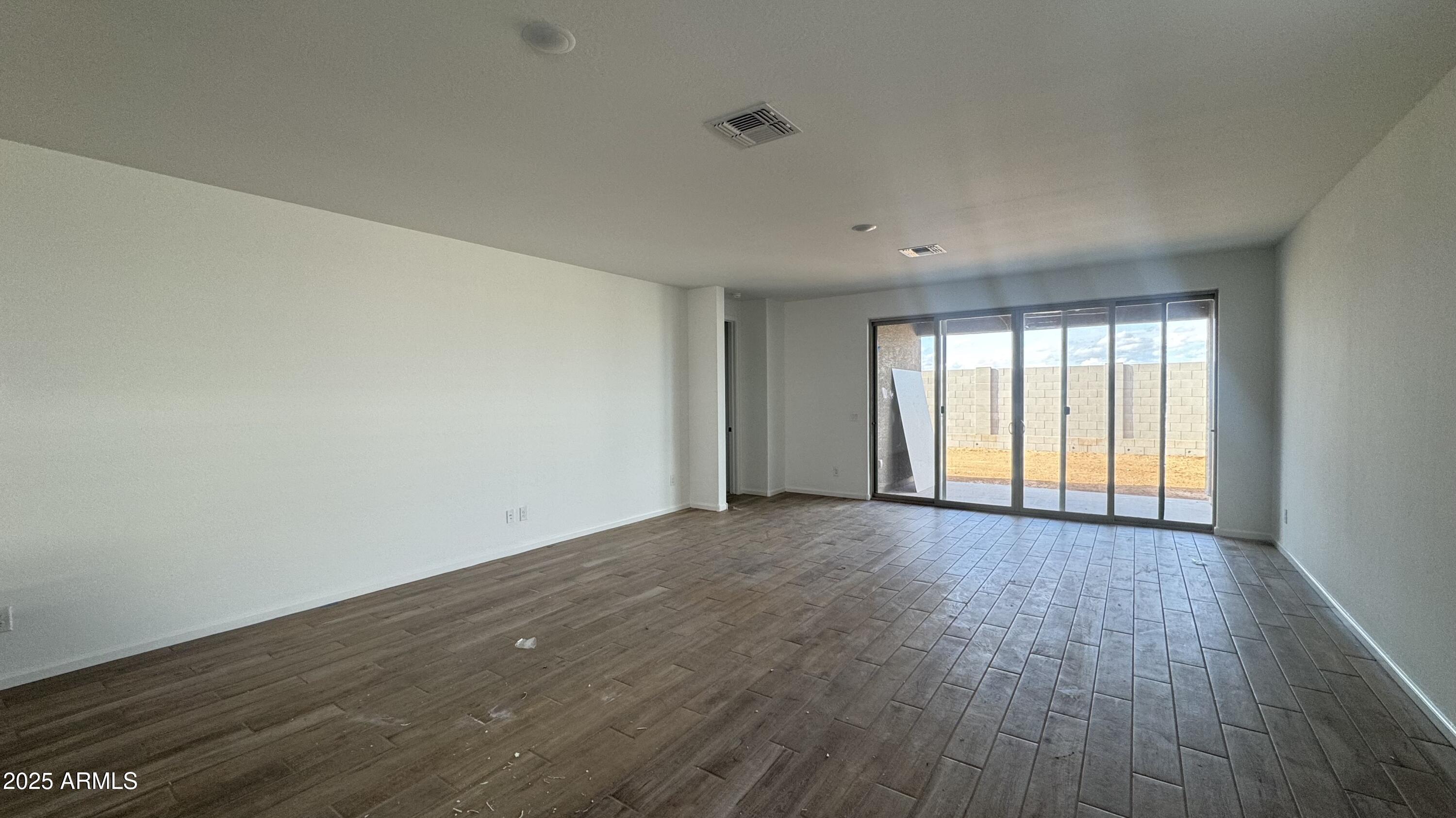 15760 W BERYL Avenue