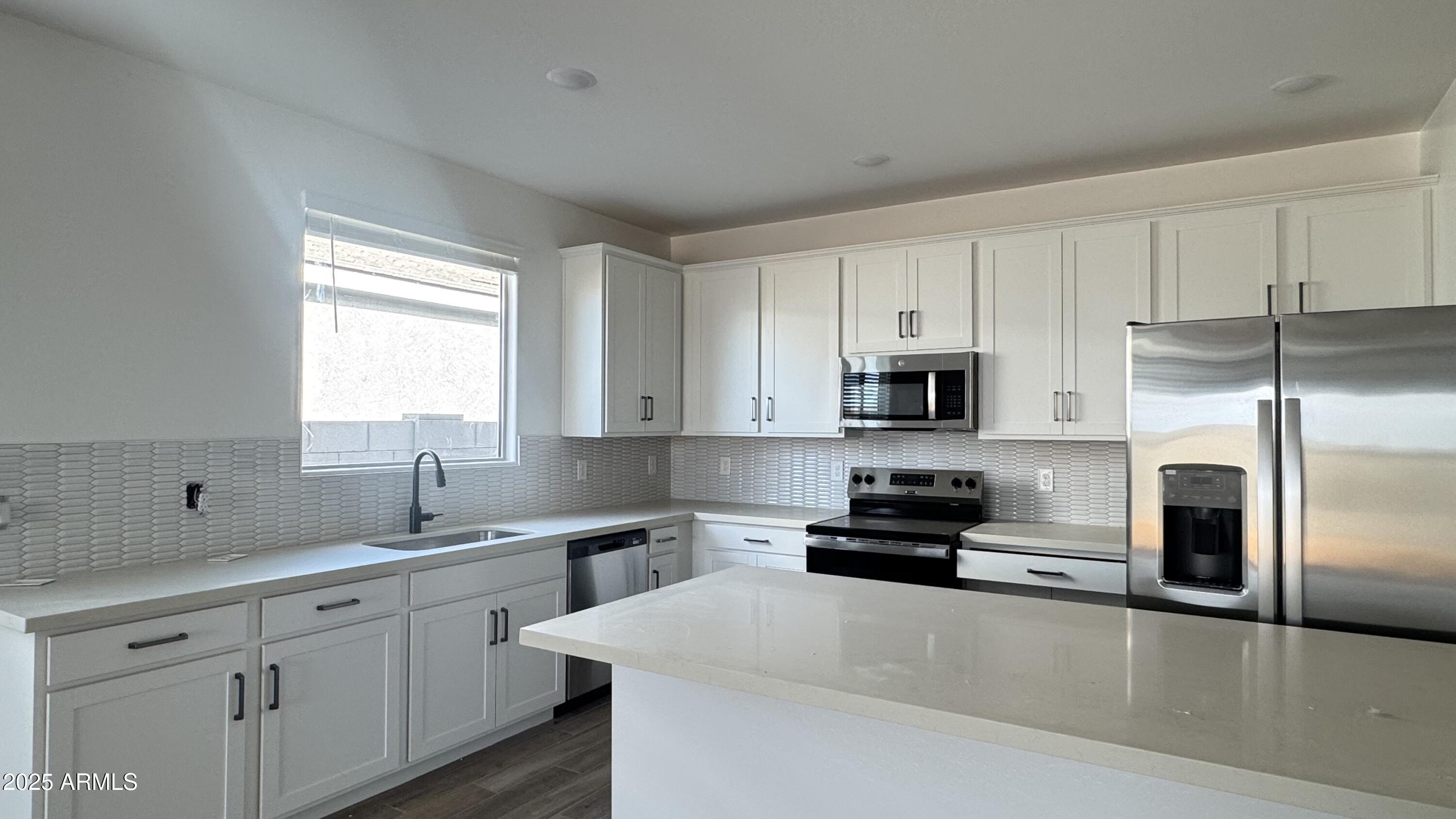 15760 W BERYL Avenue